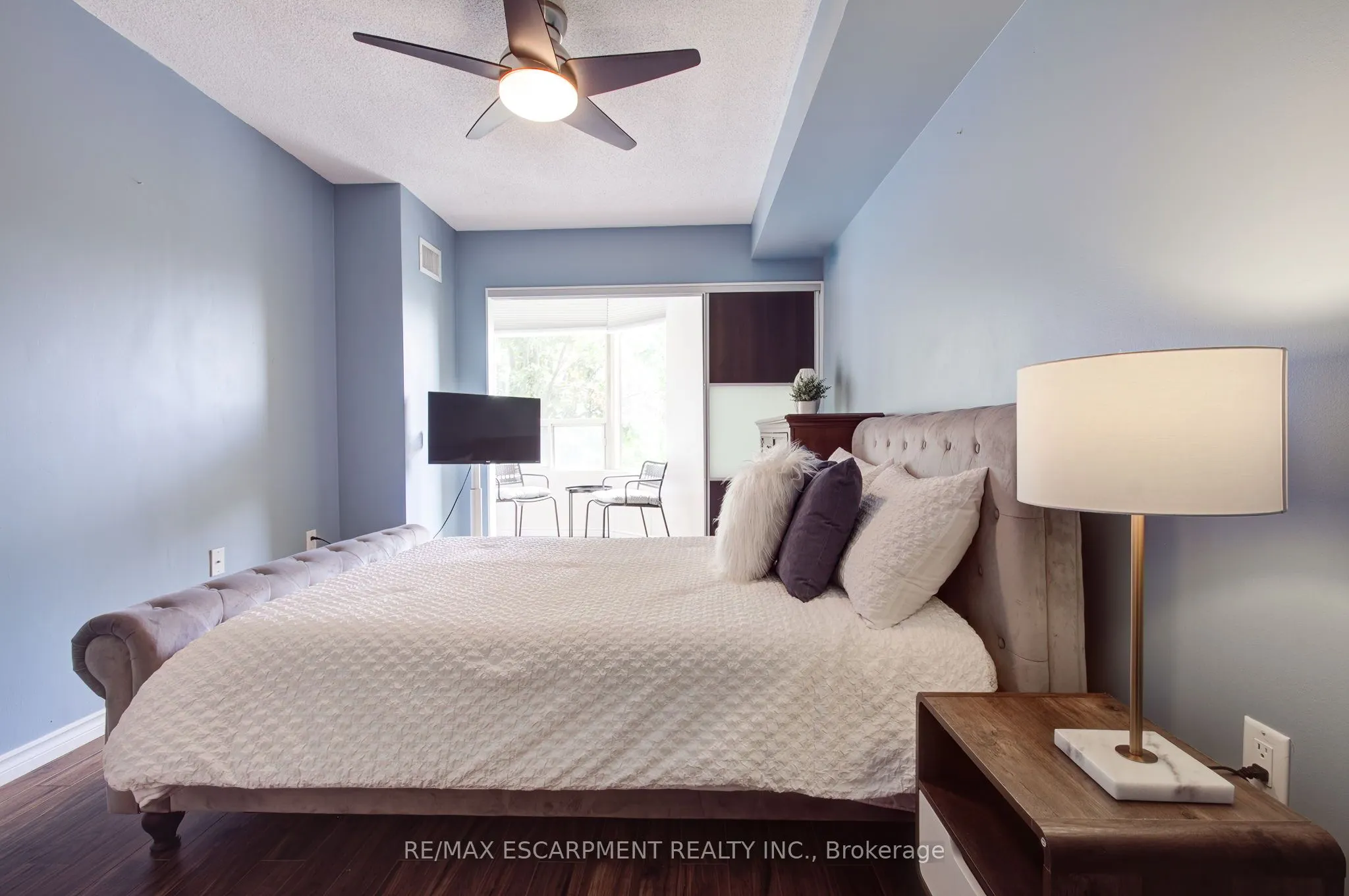 1270 Maple Crossing Boulevard, #306