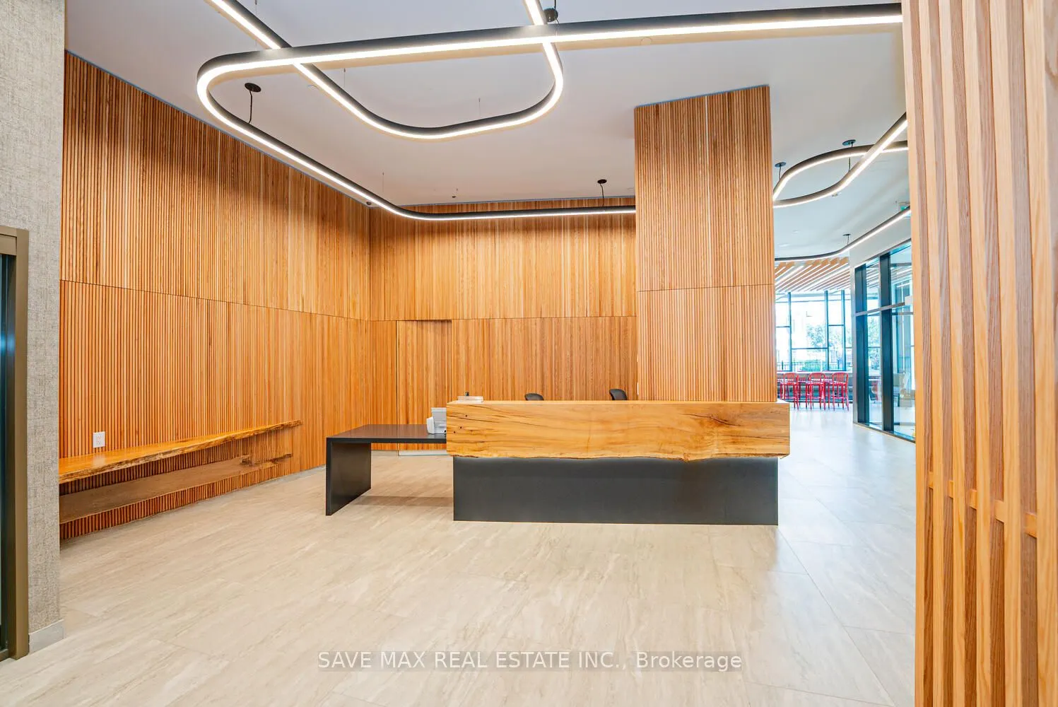 2485 Eglinton Avenue W, #402
