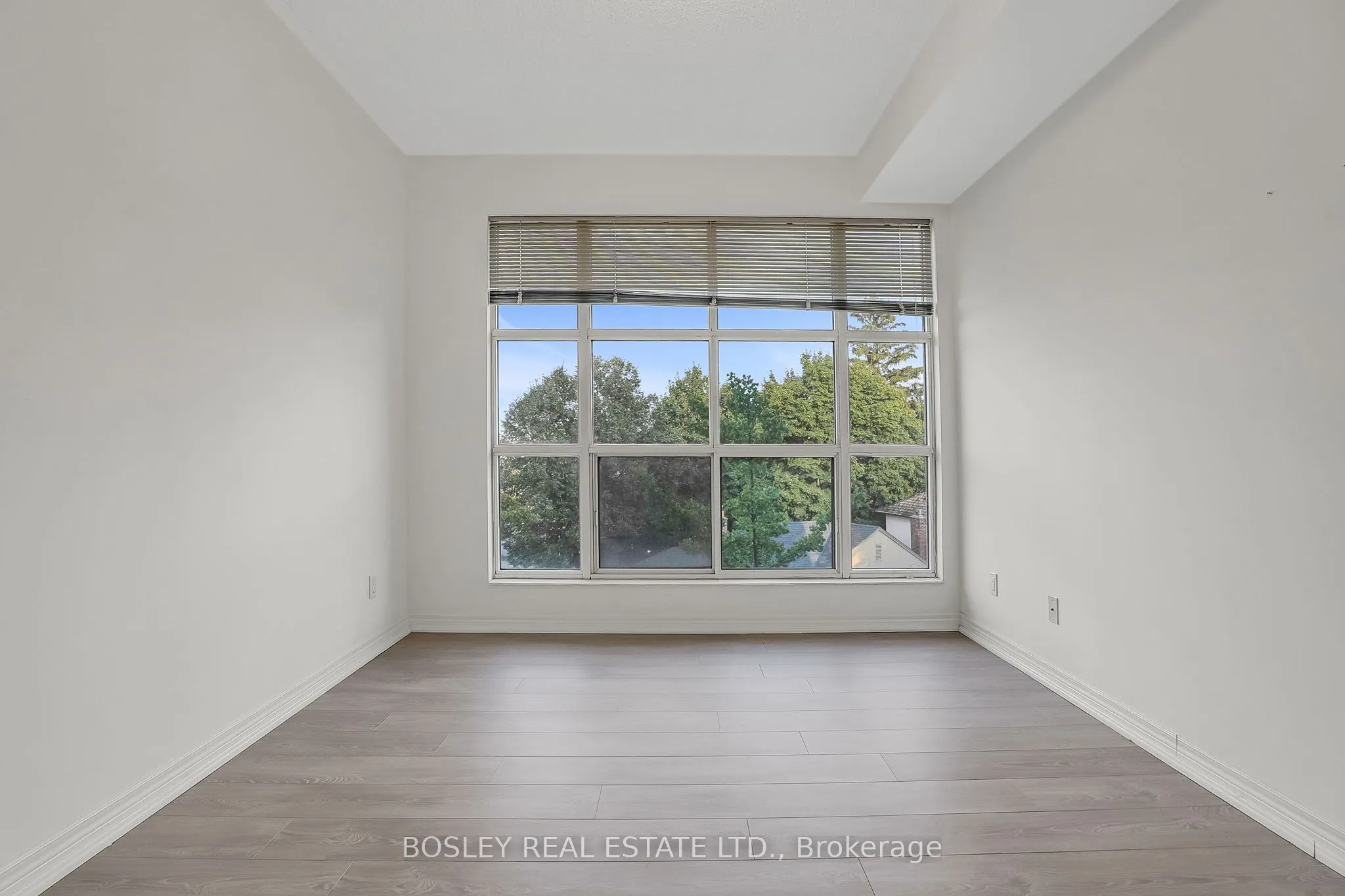3085 Bloor Street W, #415