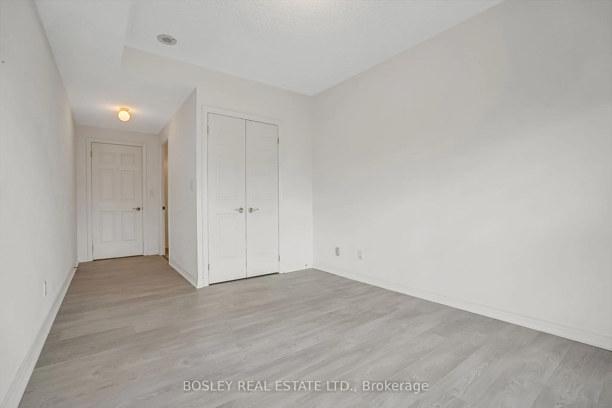 3085 Bloor Street W, #415