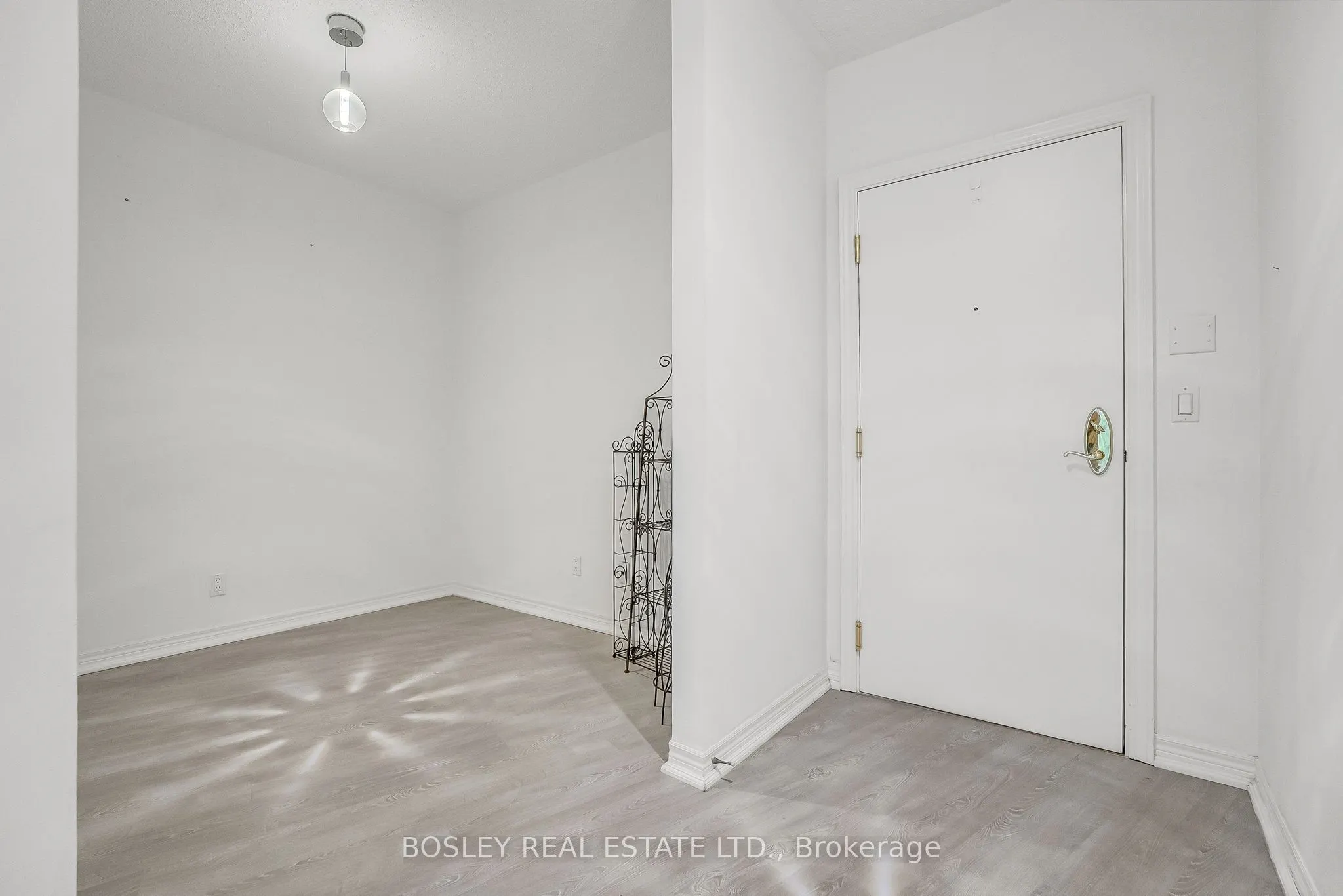 3085 Bloor Street W, #415