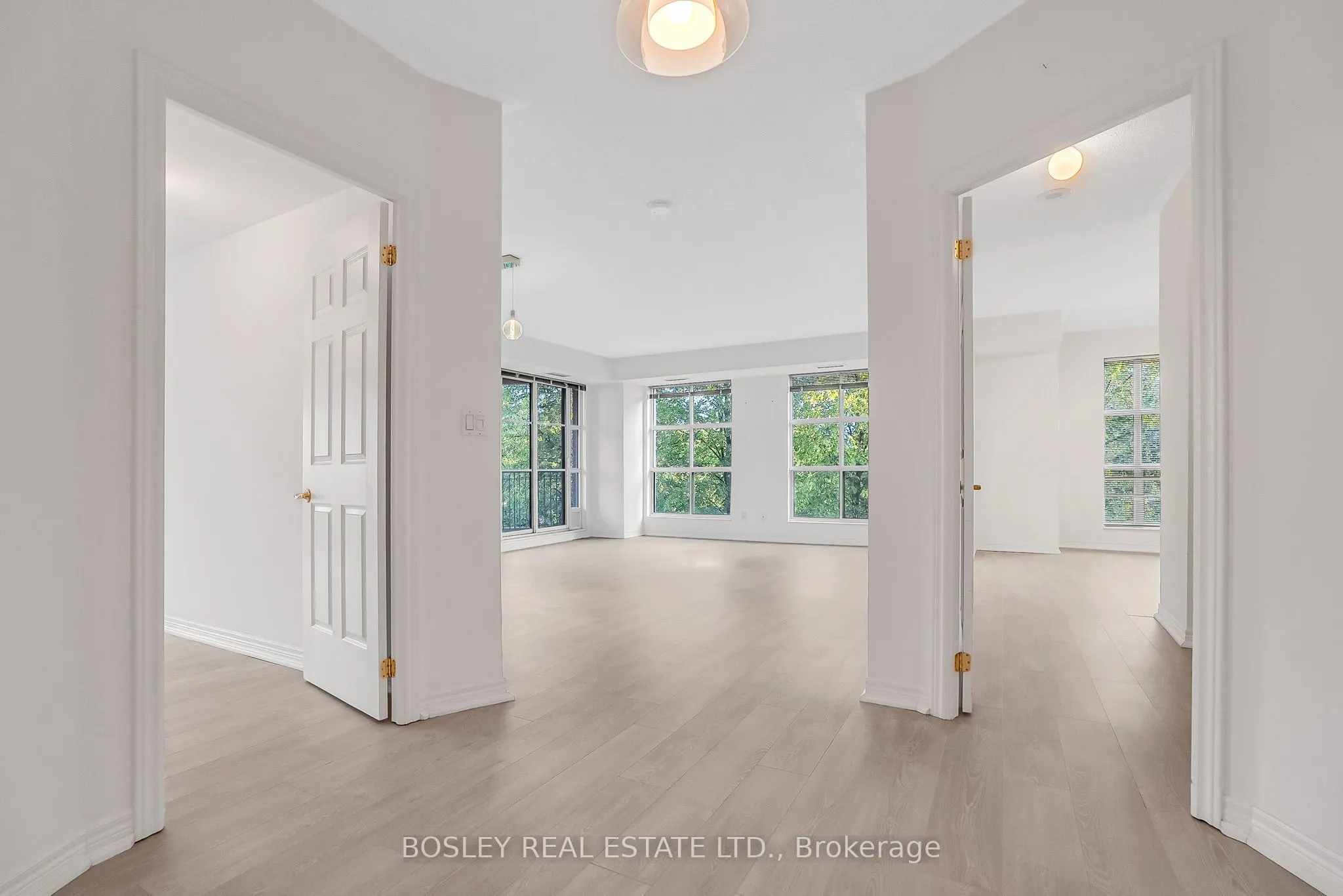 3085 Bloor Street W, #415