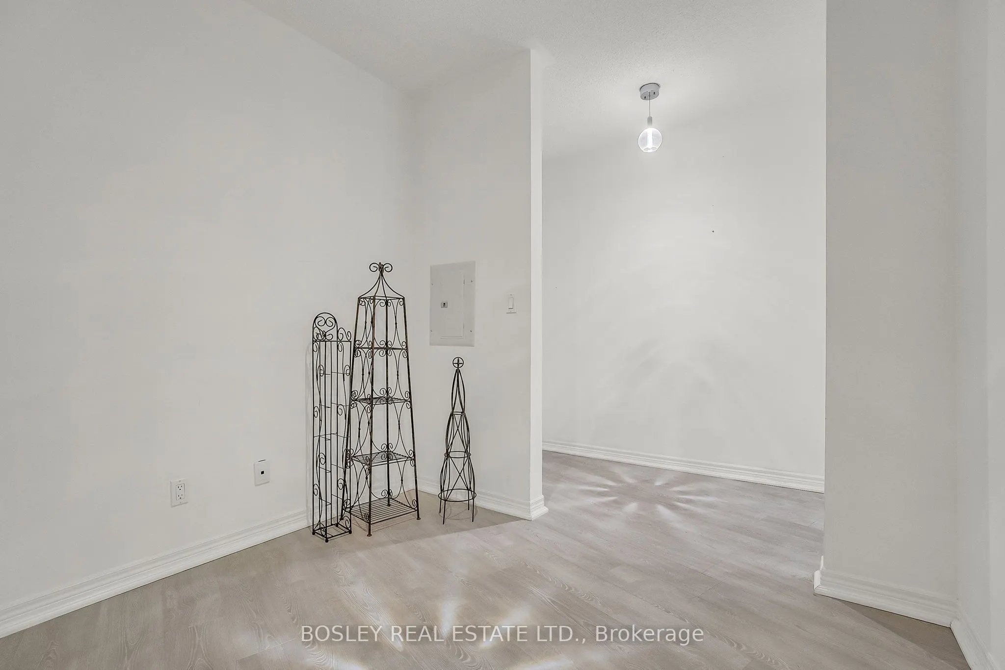 3085 Bloor Street W, #415