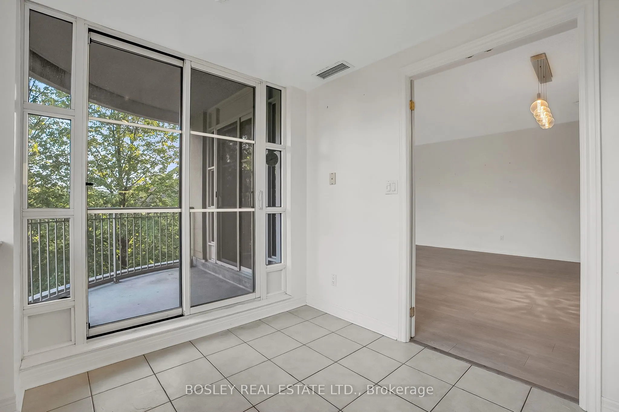 3085 Bloor Street W, #415