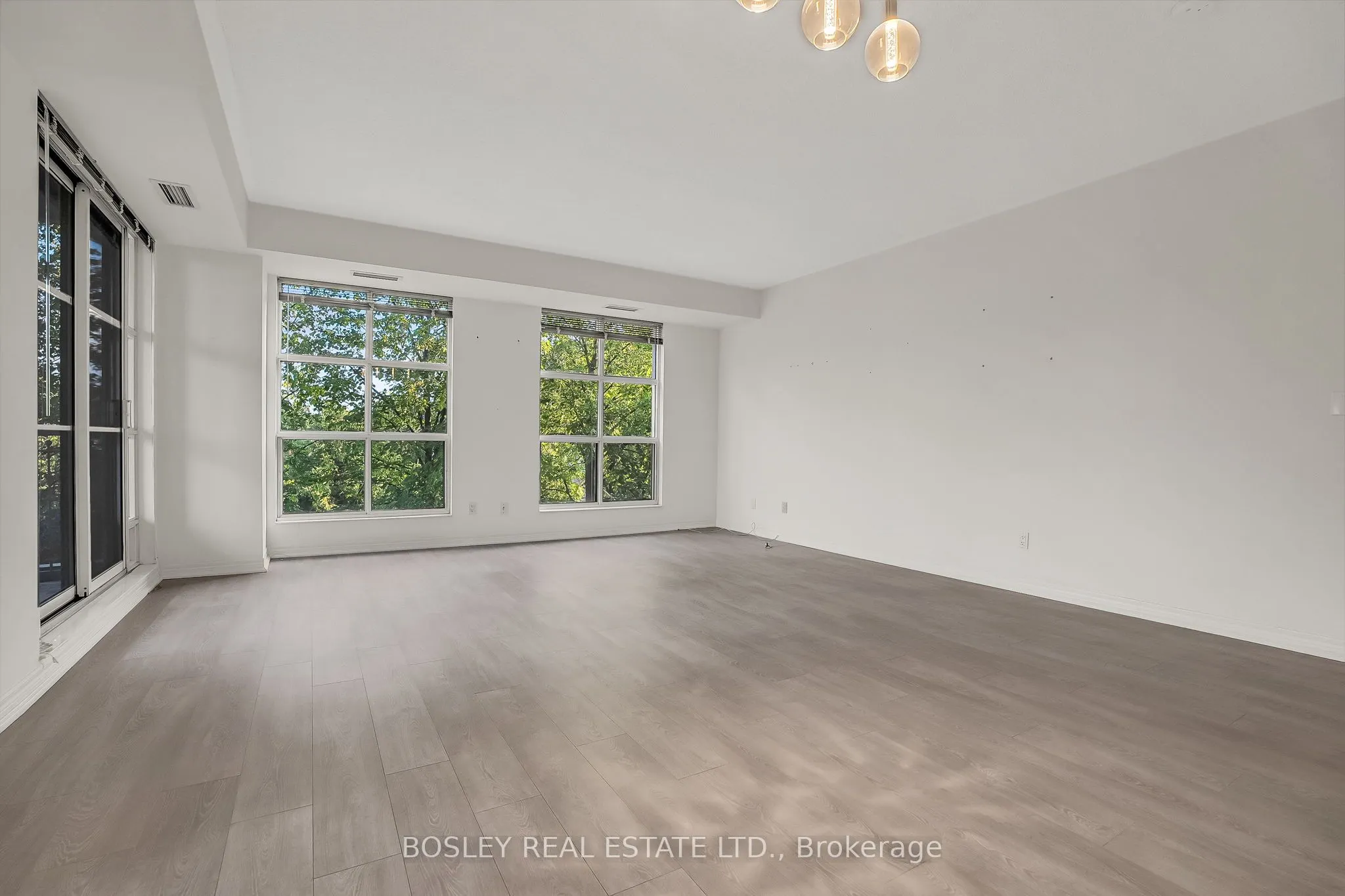 3085 Bloor Street W, #415