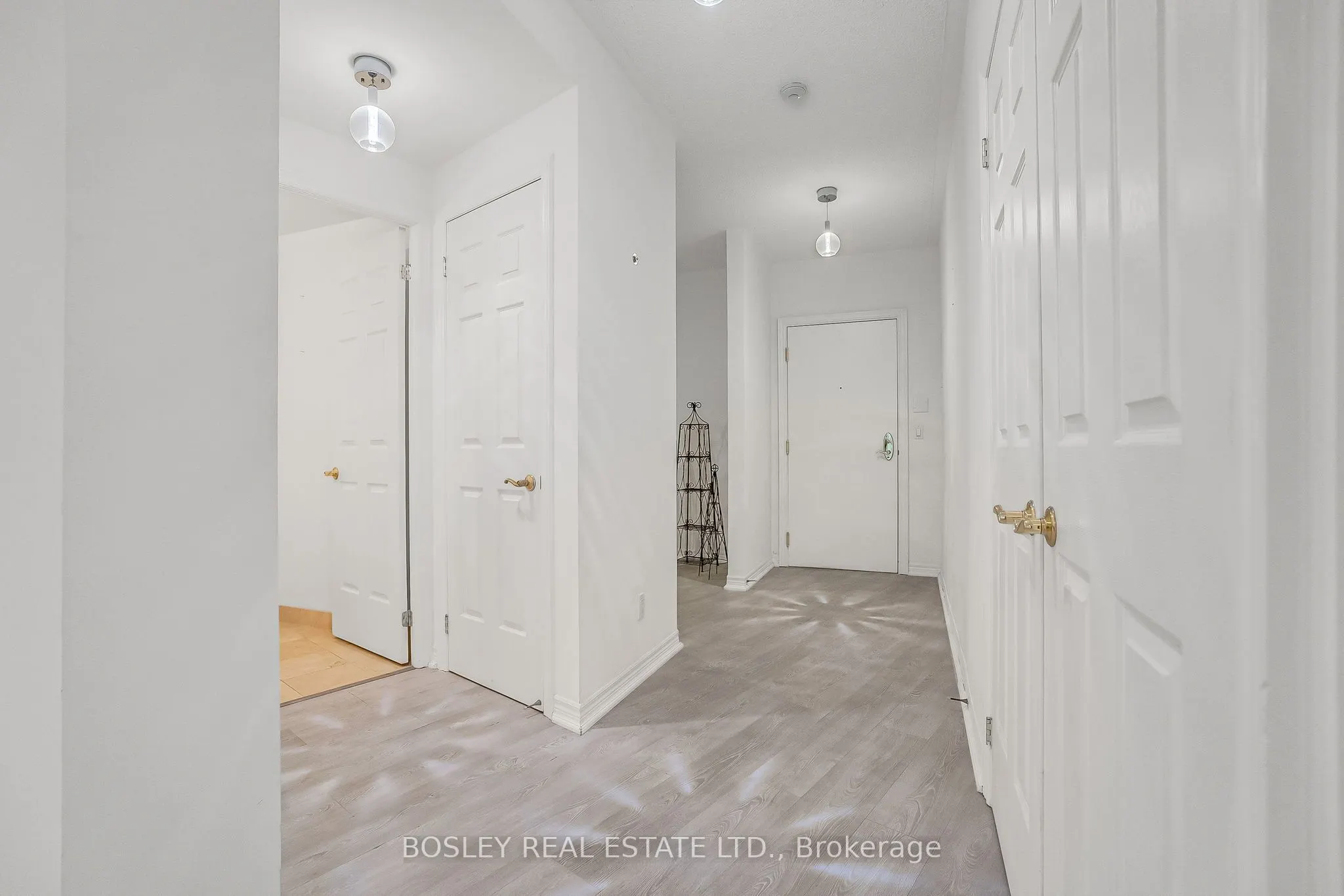 3085 Bloor Street W, #415