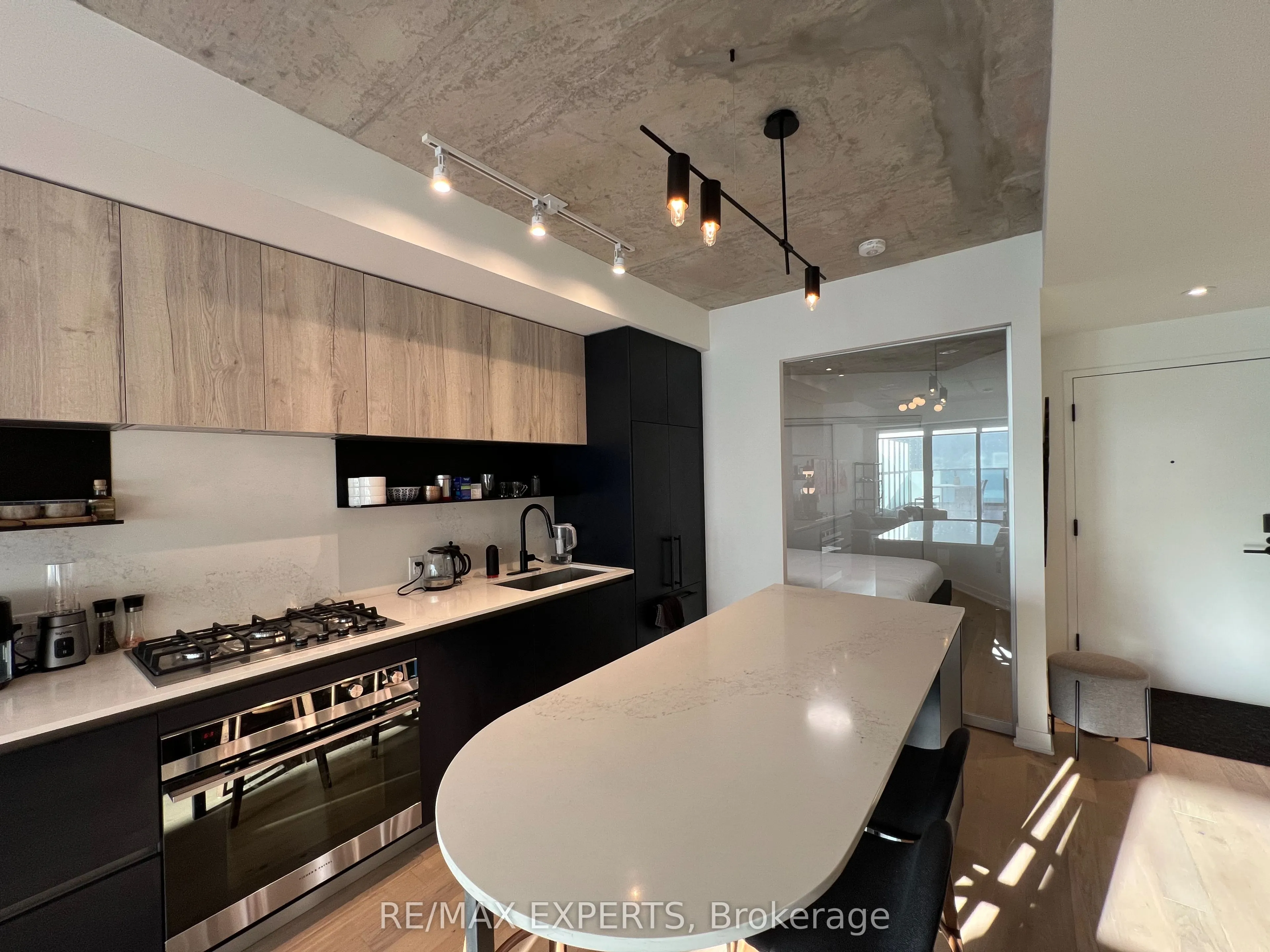 2625 Dundas Street W, #302 (Furnished)