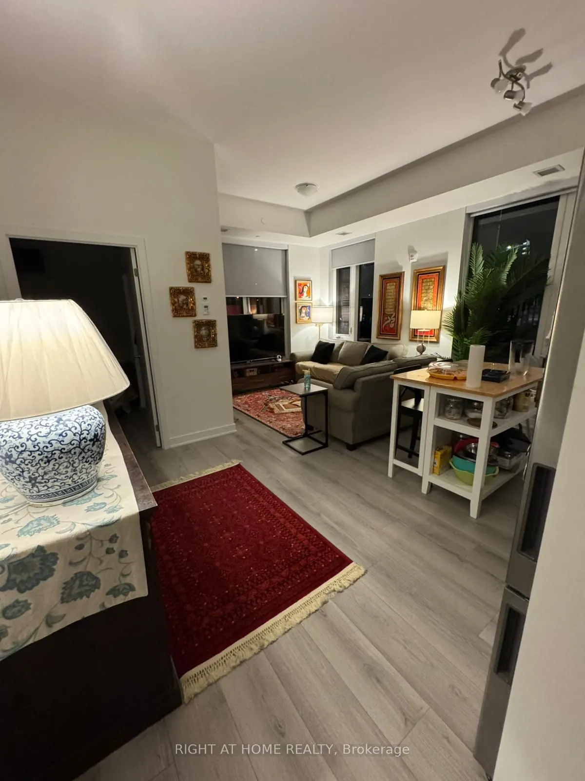 1440 Clarriage Court E, #109