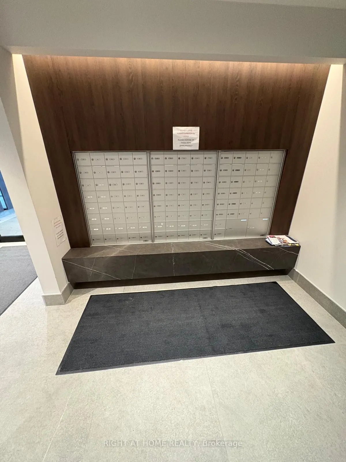 1440 Clarriage Court E, #109