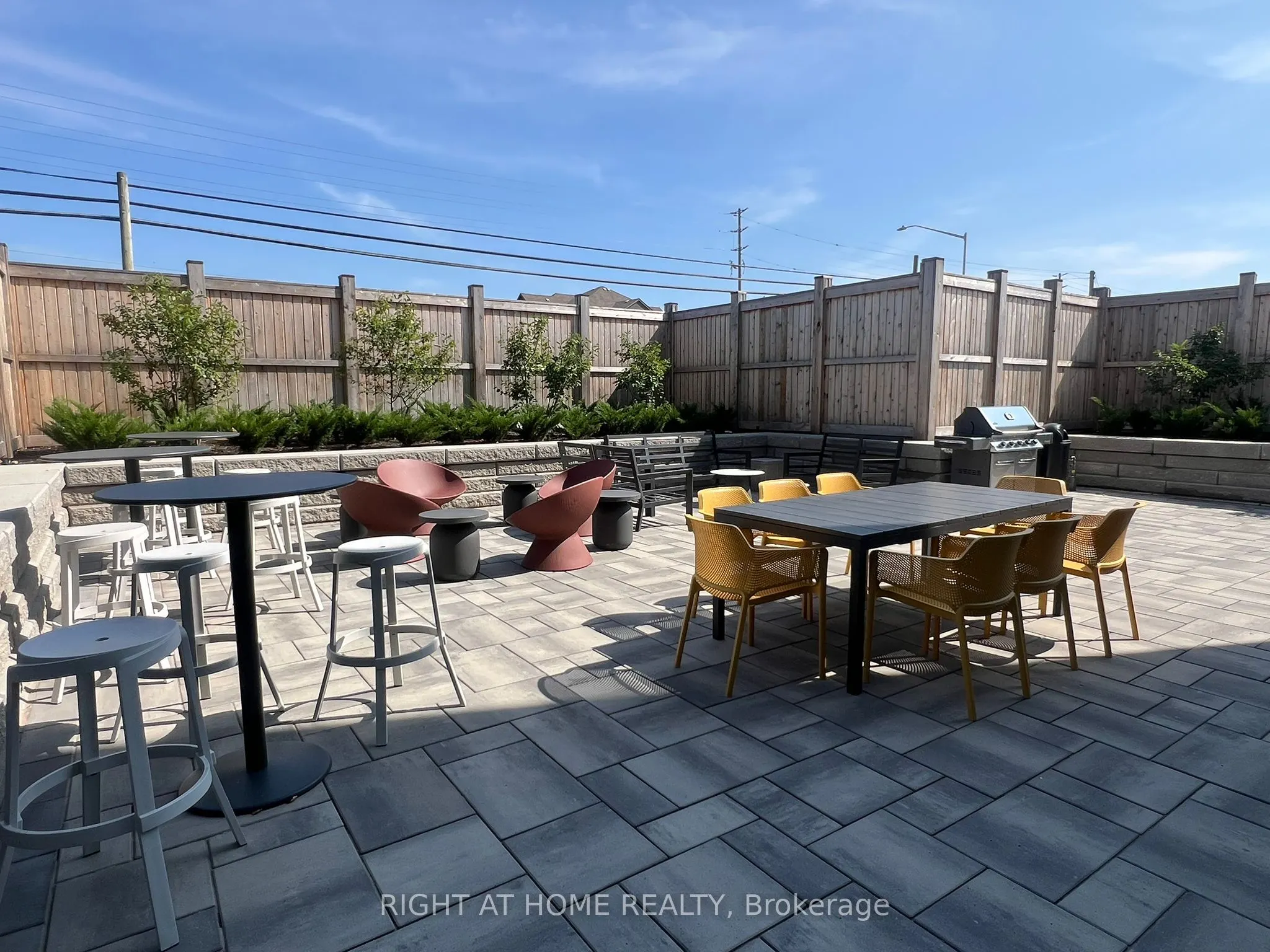 1440 Clarriage Court E, #109