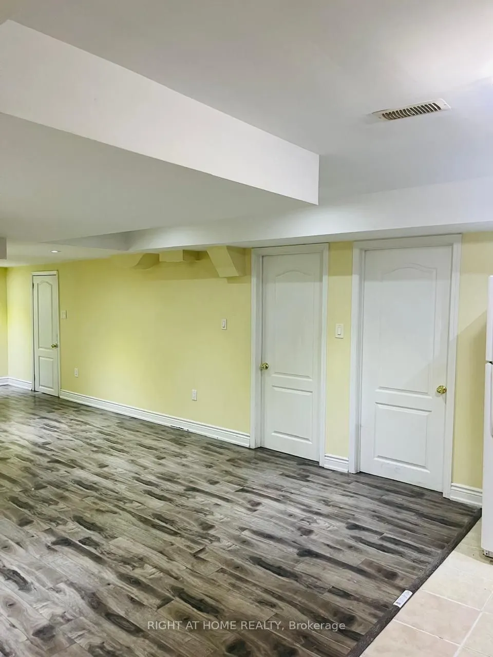 21 Sir Jacobs Crescent