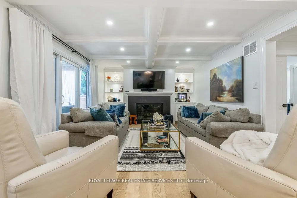 2498 Robin Drive