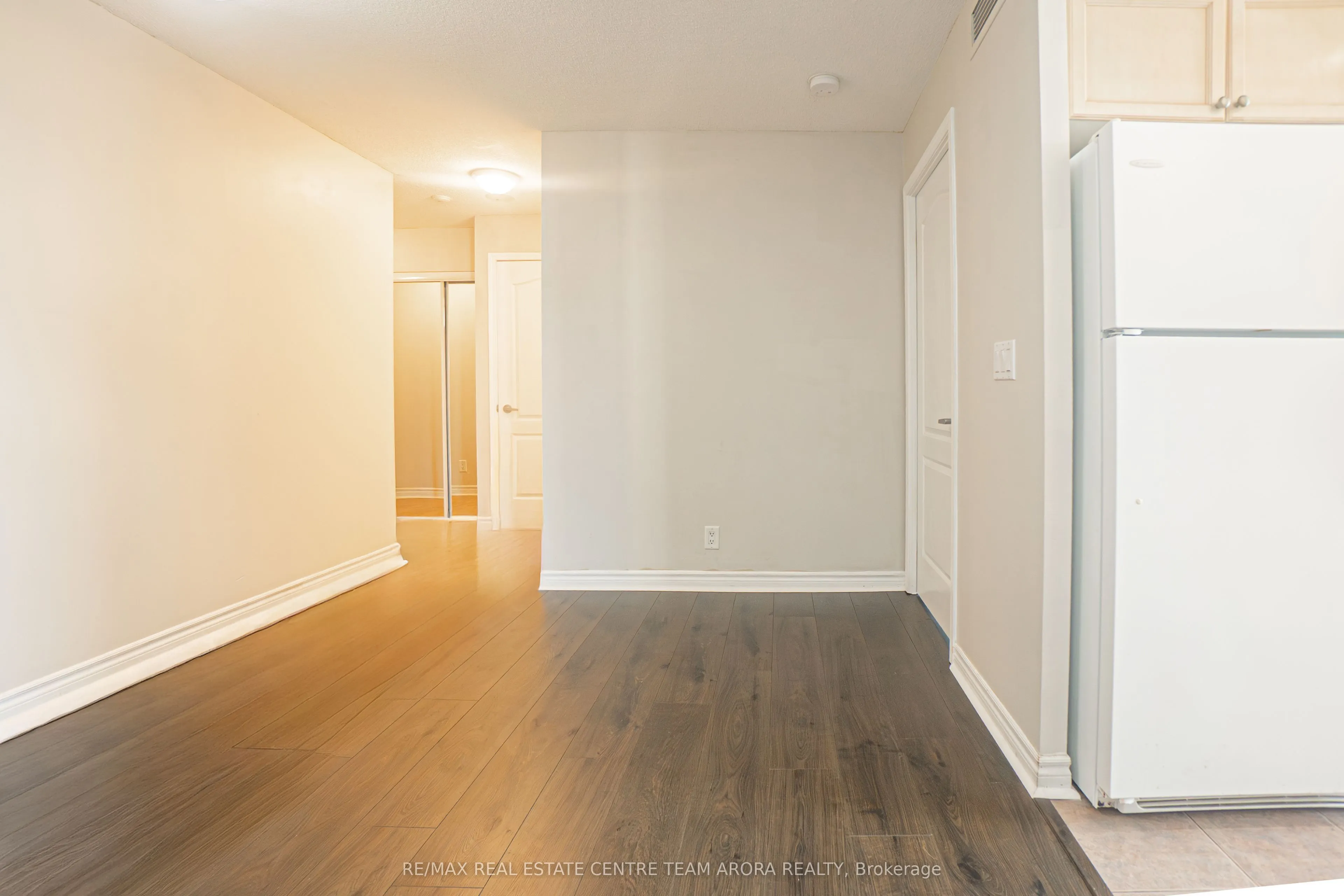 33 Elm Drive, #1109