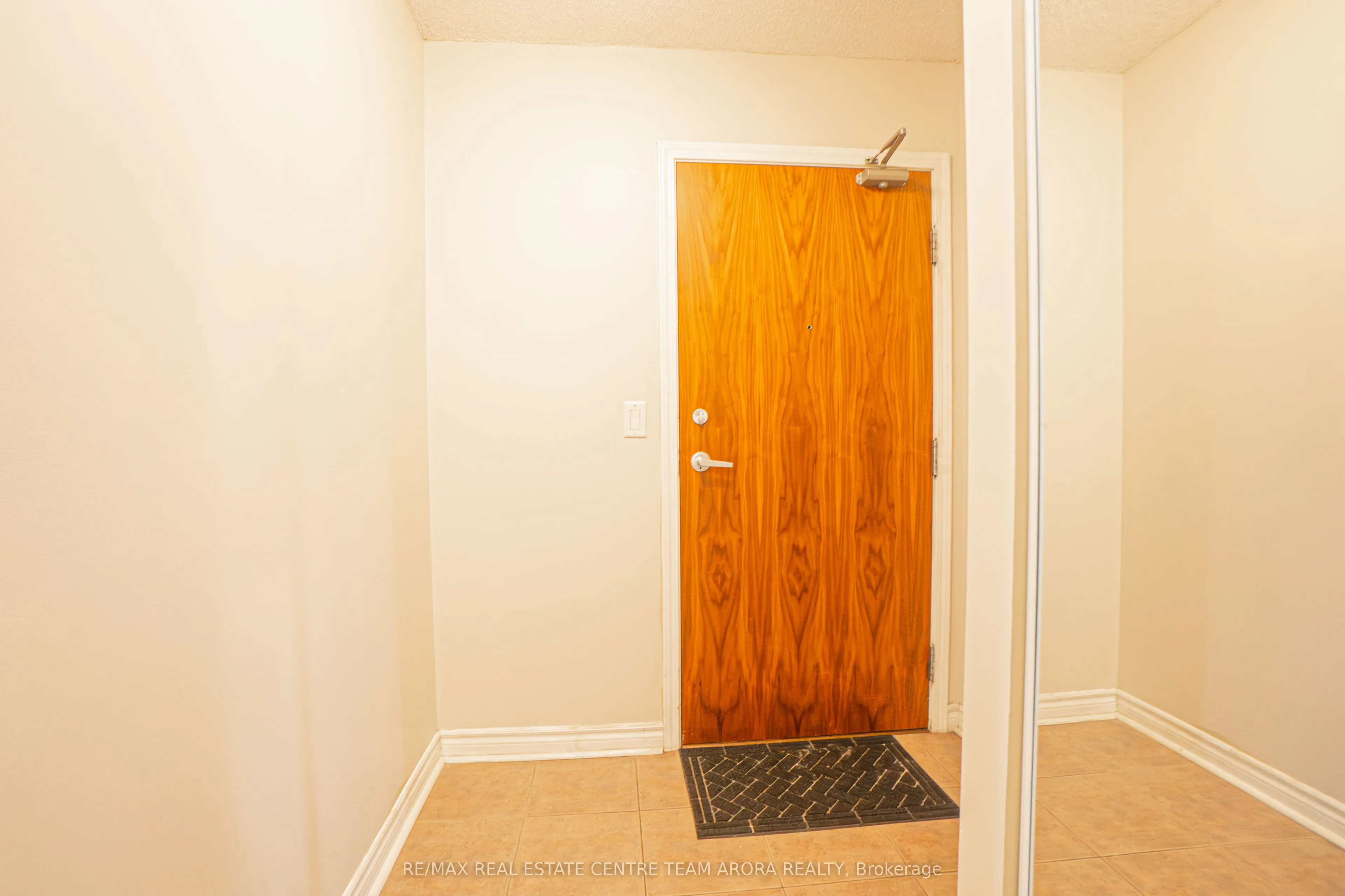 33 Elm Drive, #1109