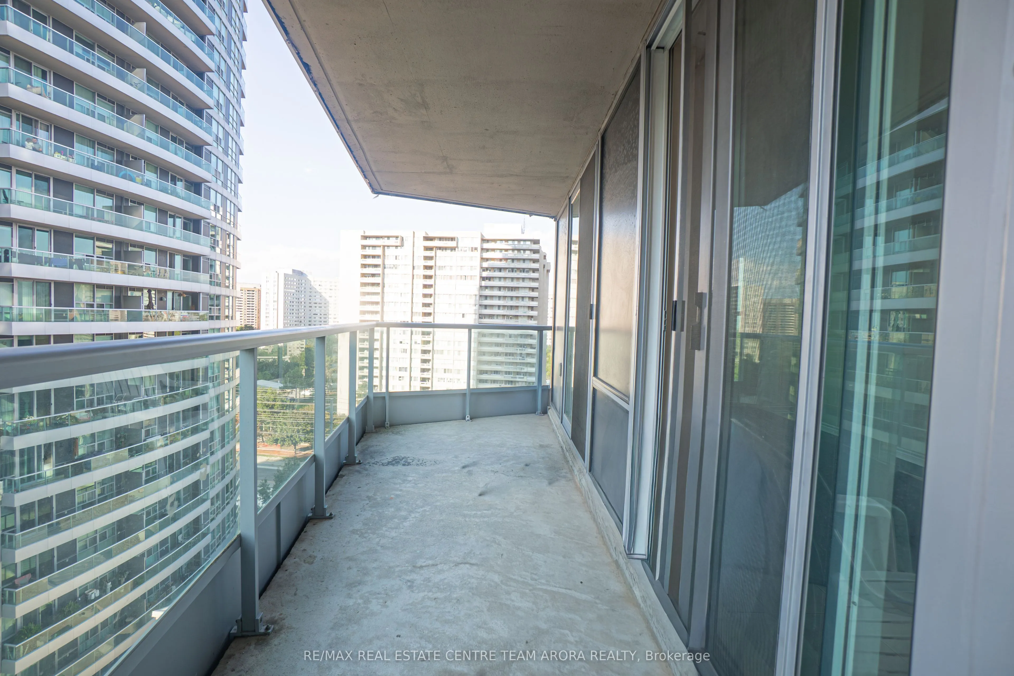33 Elm Drive, #1109