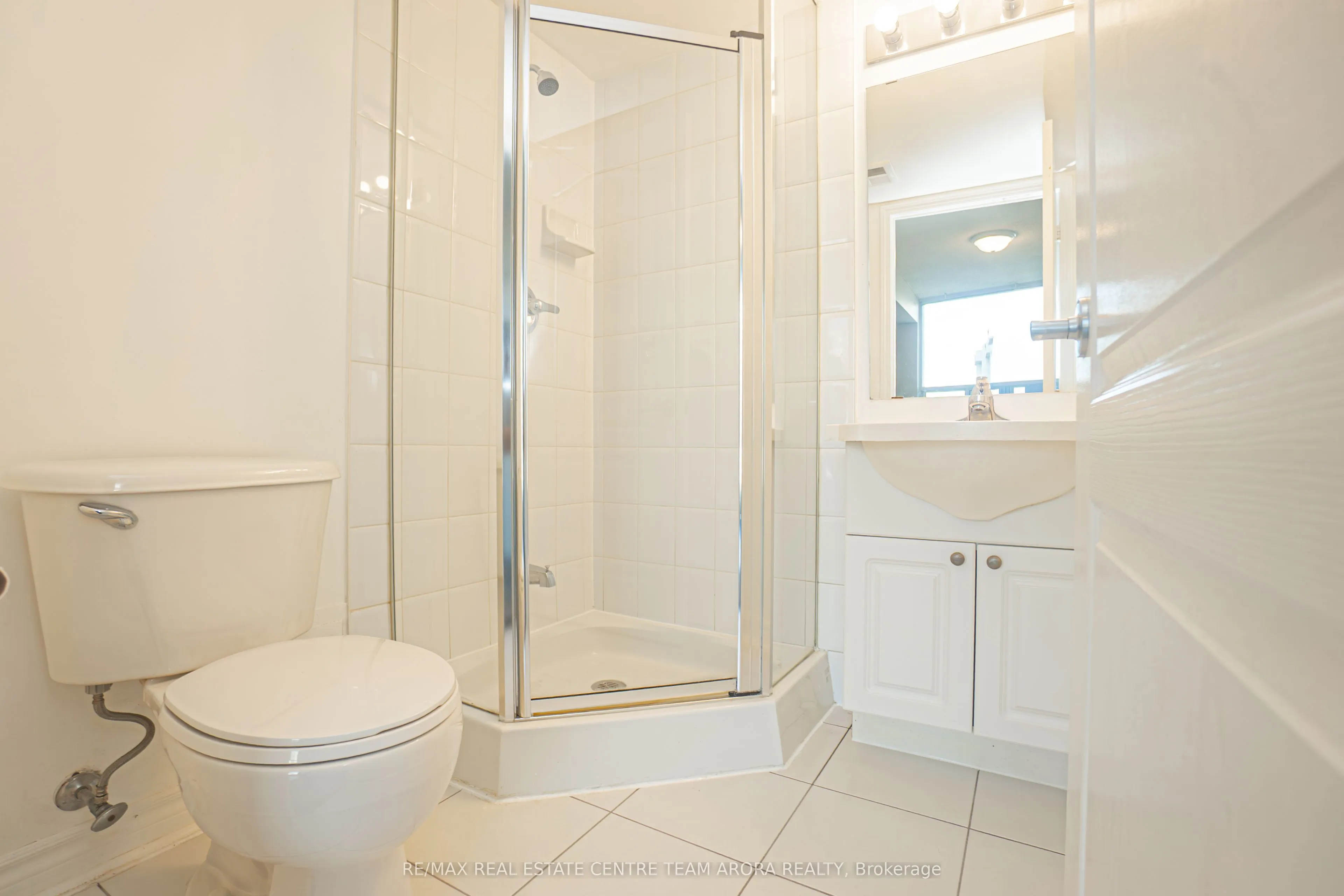 33 Elm Drive, #1109
