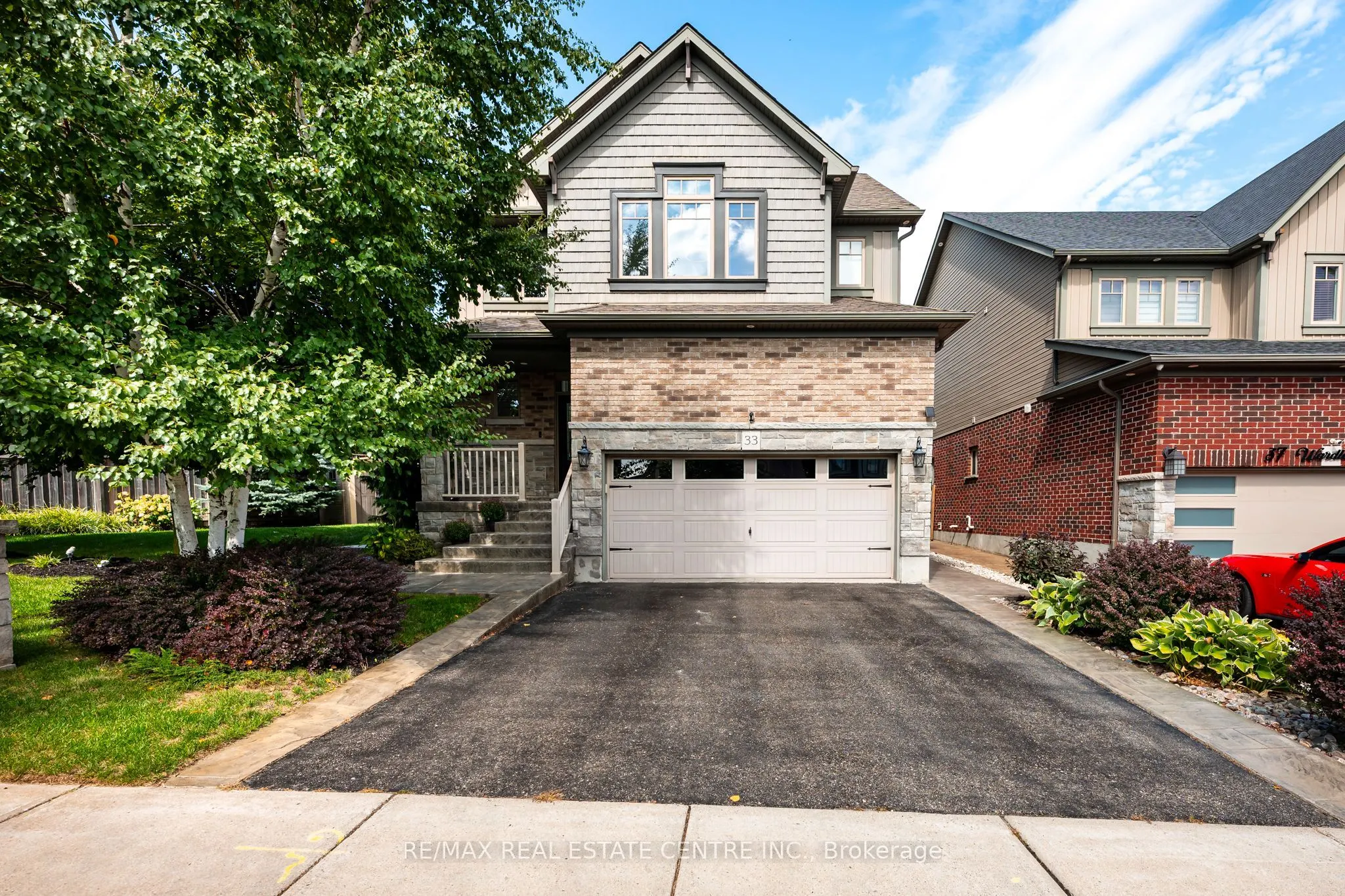 33 Wardlaw Avenue