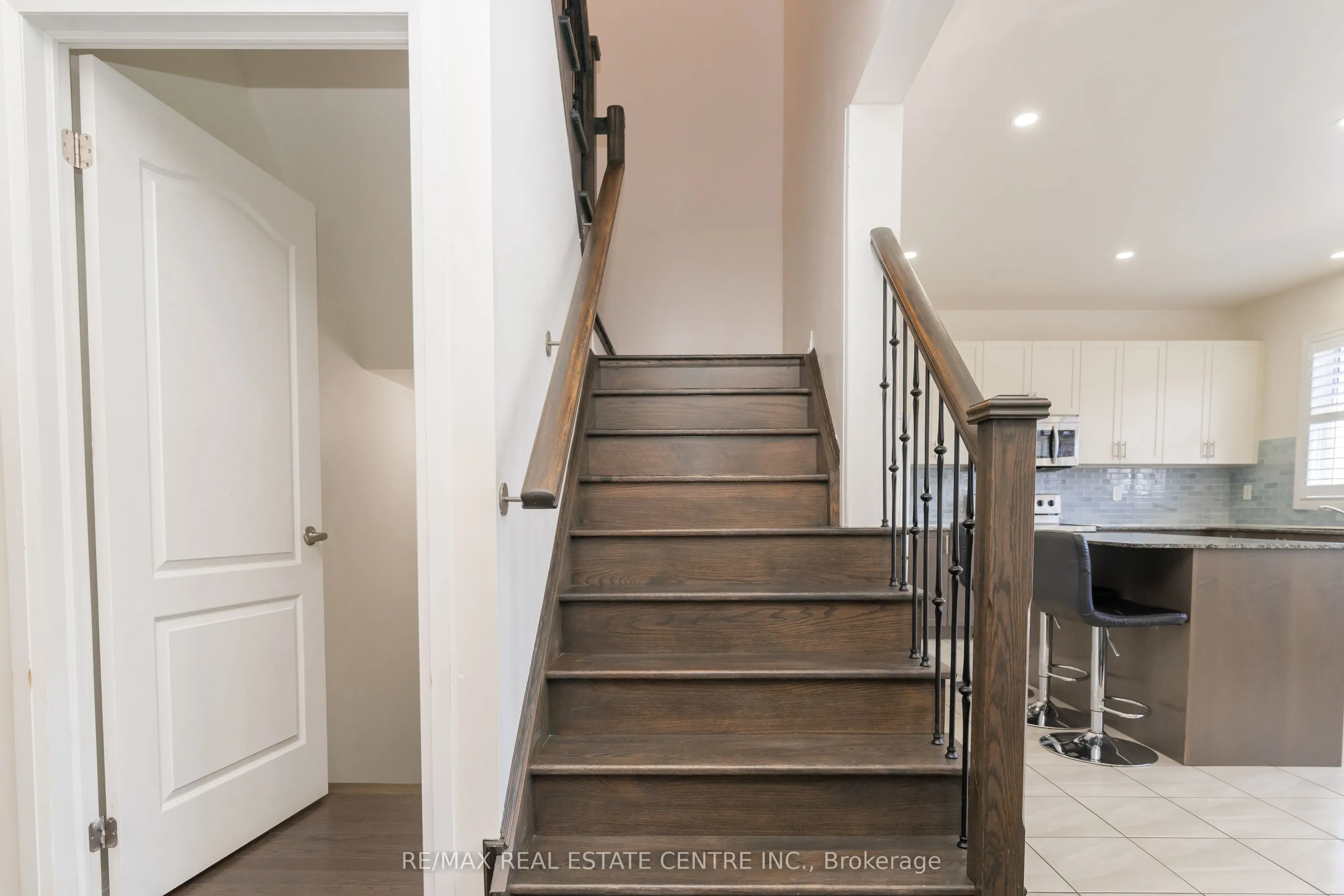10 Drew Brown Boulevard