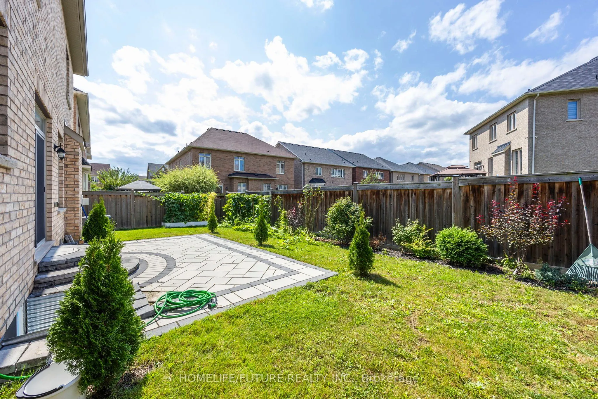 83 George Robinson Drive
