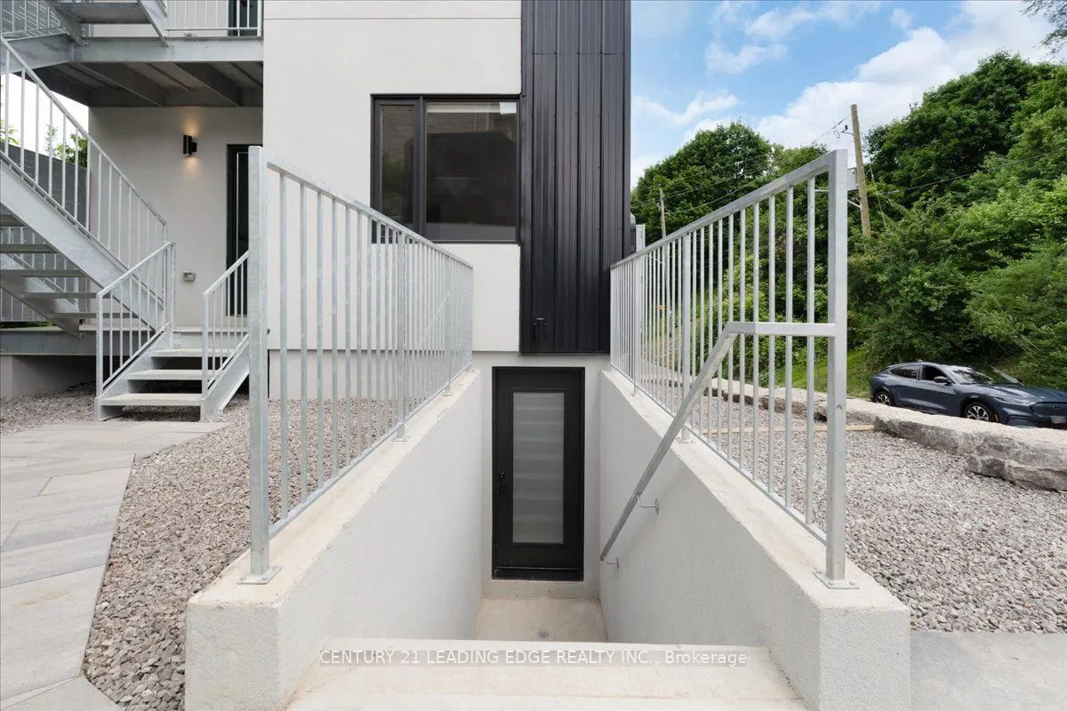 10 Summit Avenue, #1
