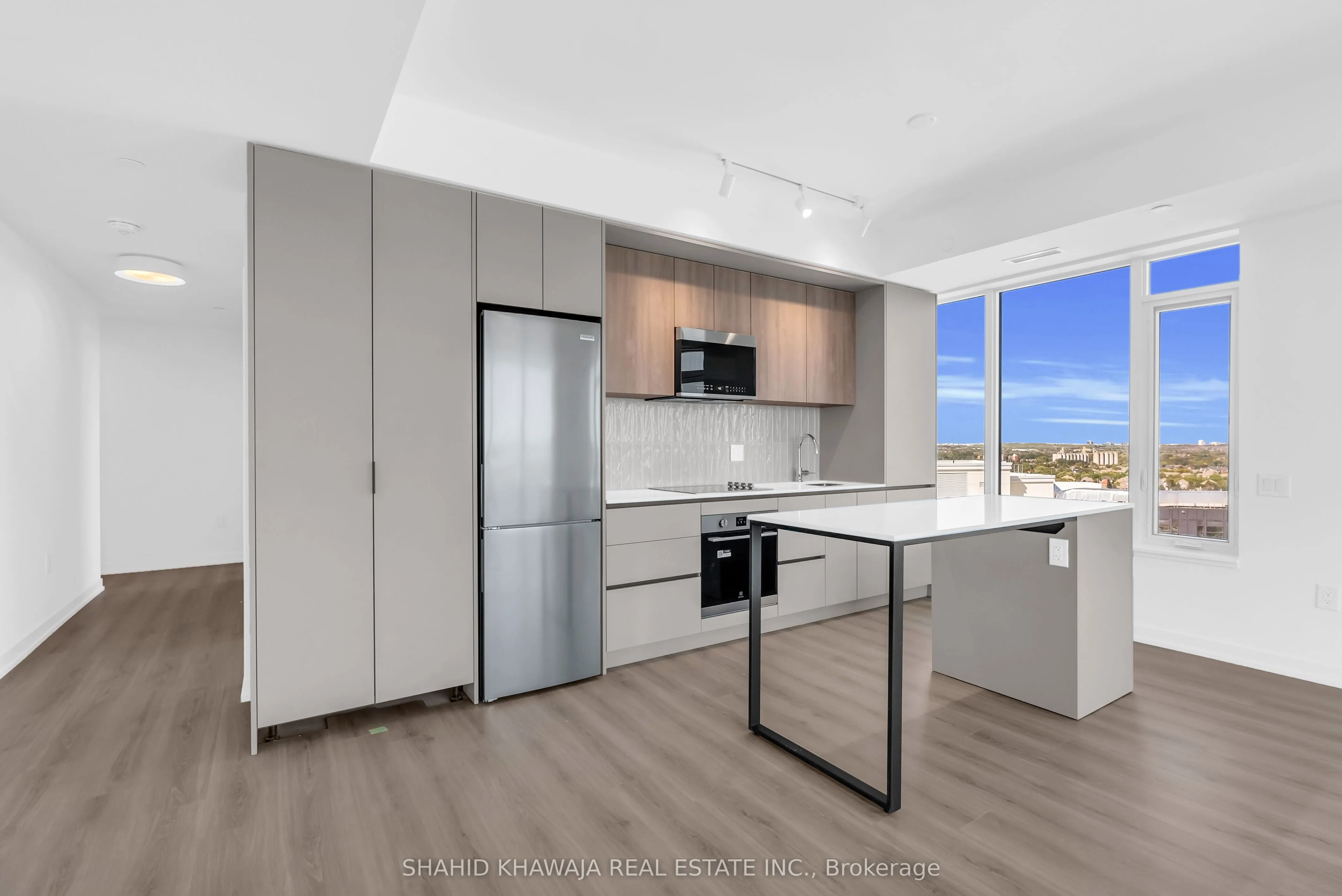 2485 Eglinton Ave Avenue W, #1415