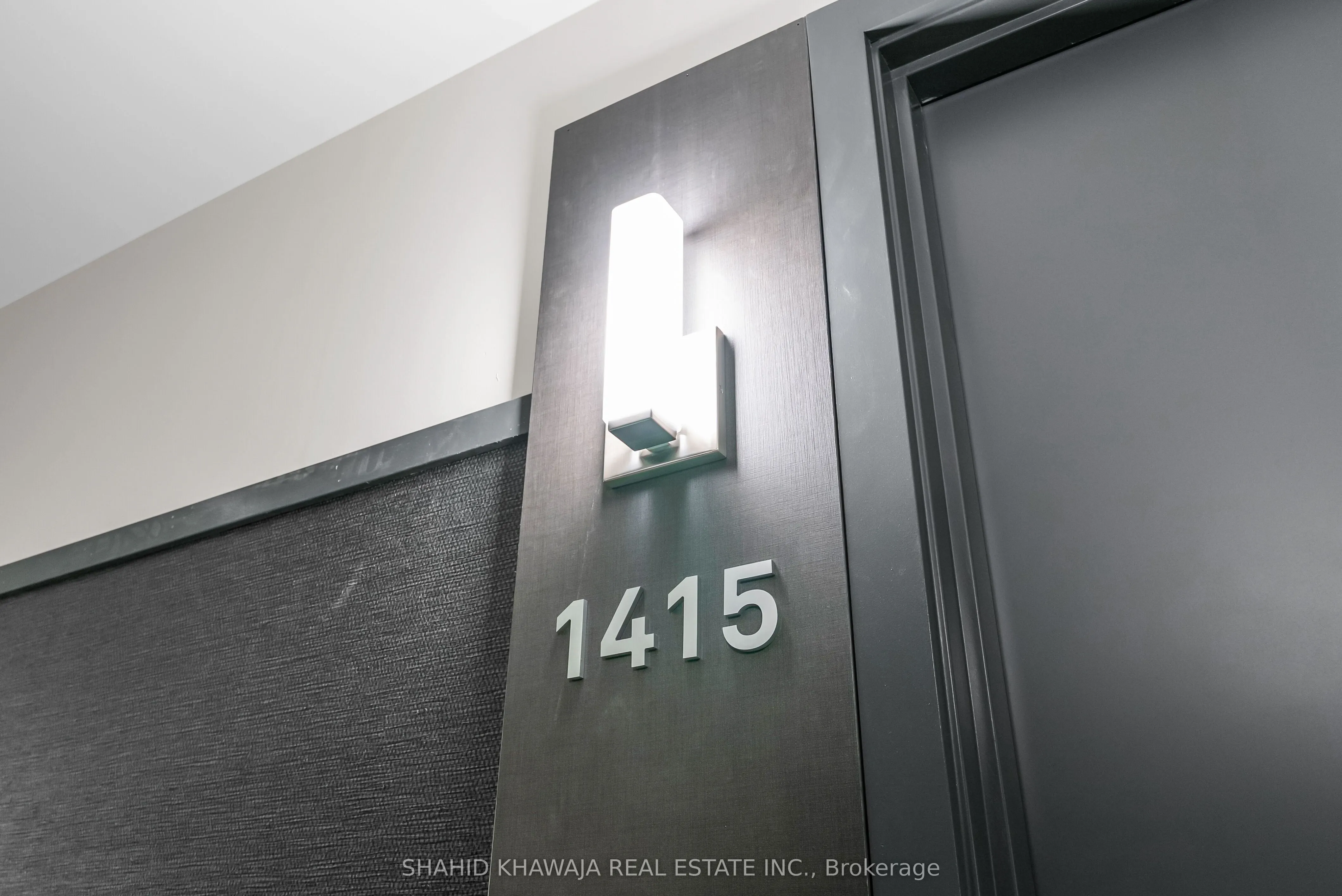 2485 Eglinton Ave Avenue W, #1415