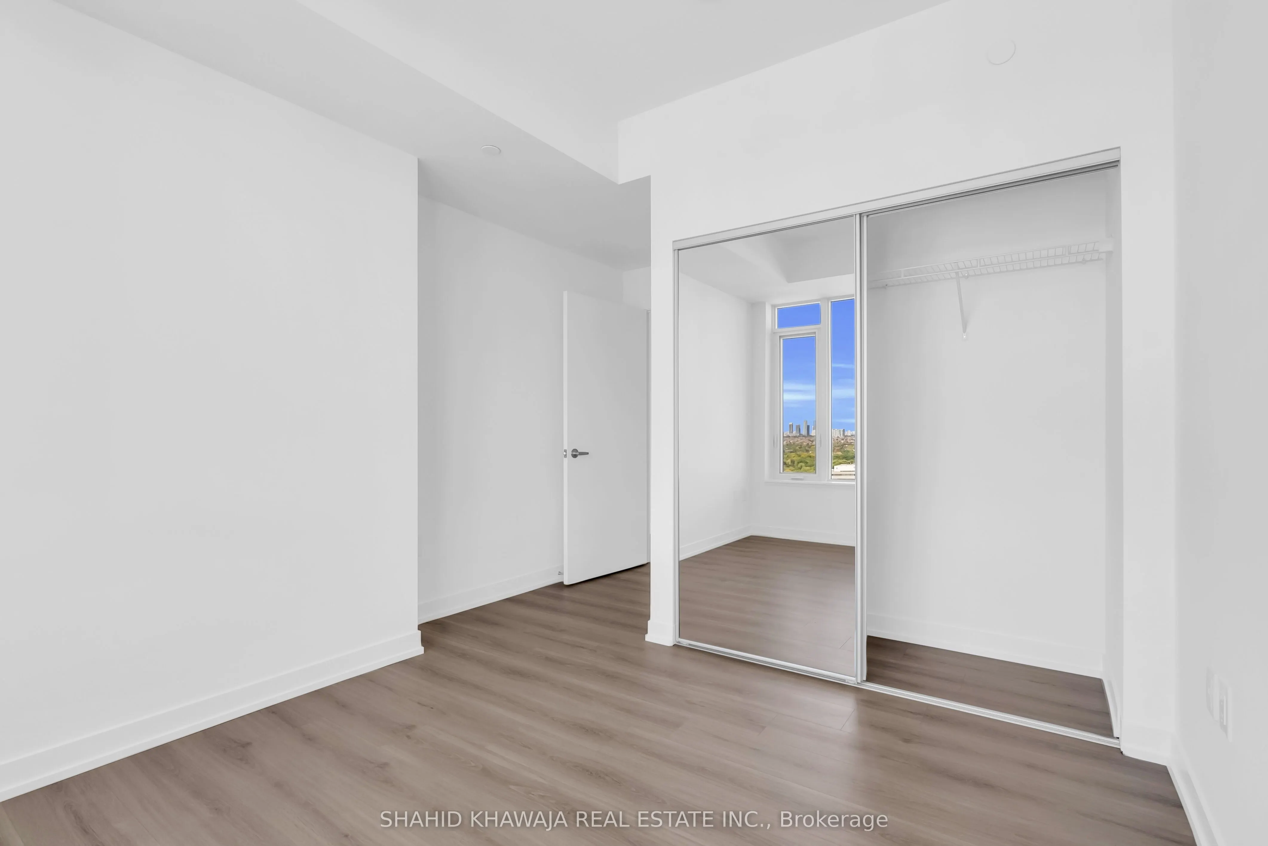 2485 Eglinton Ave Avenue W, #1415