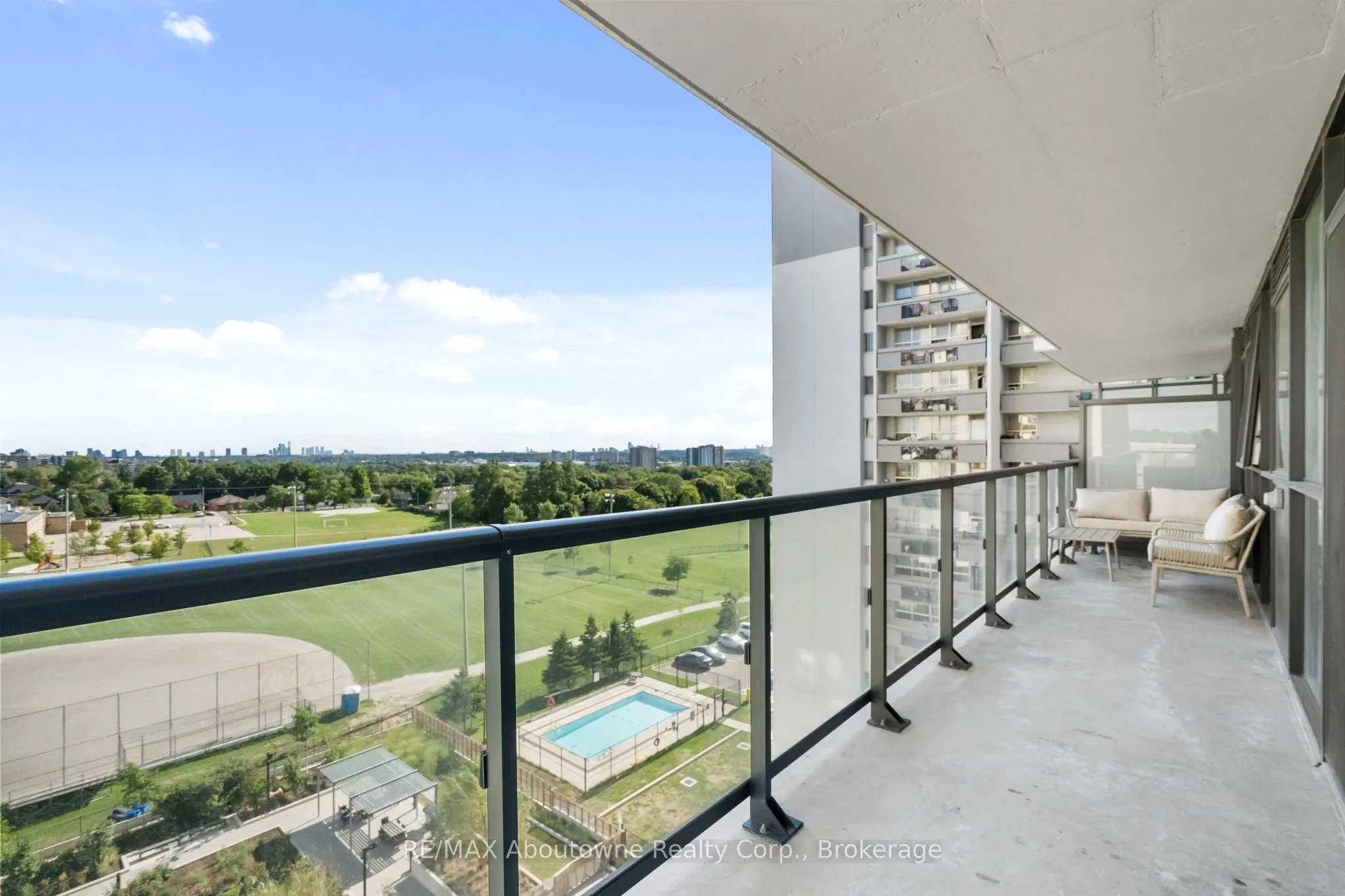 1461 Lawrence Avenue W, #809