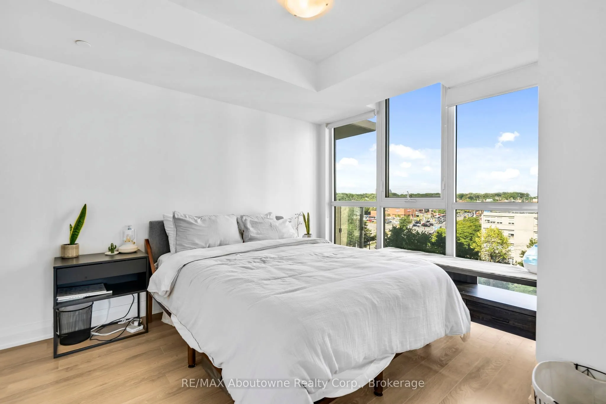 1461 Lawrence Avenue W, #809
