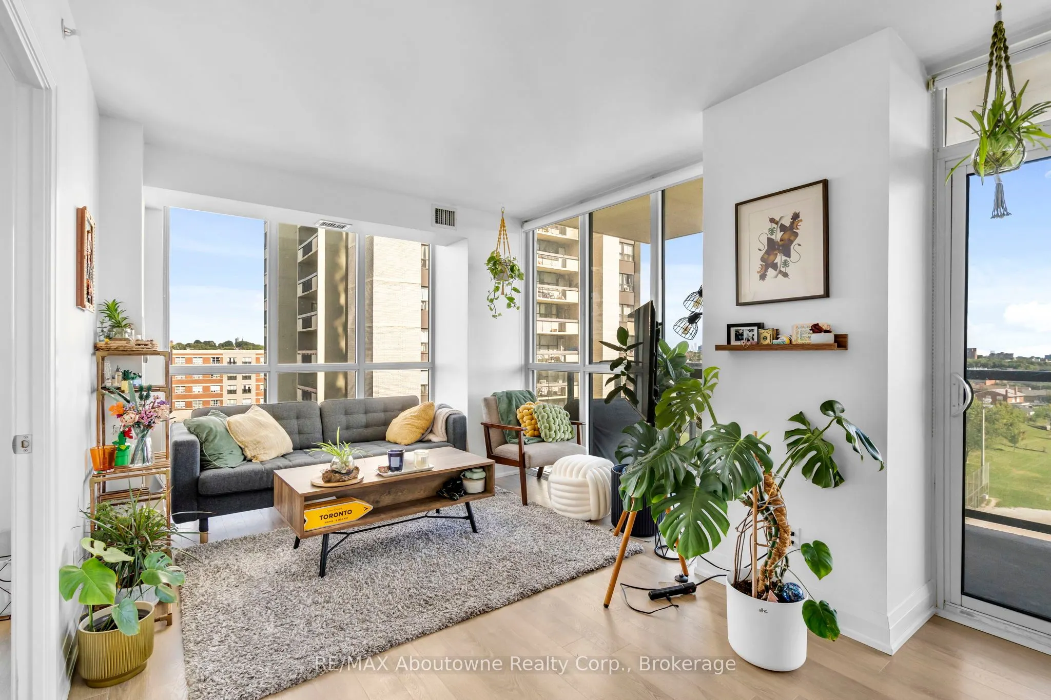 1461 Lawrence Avenue W, #809