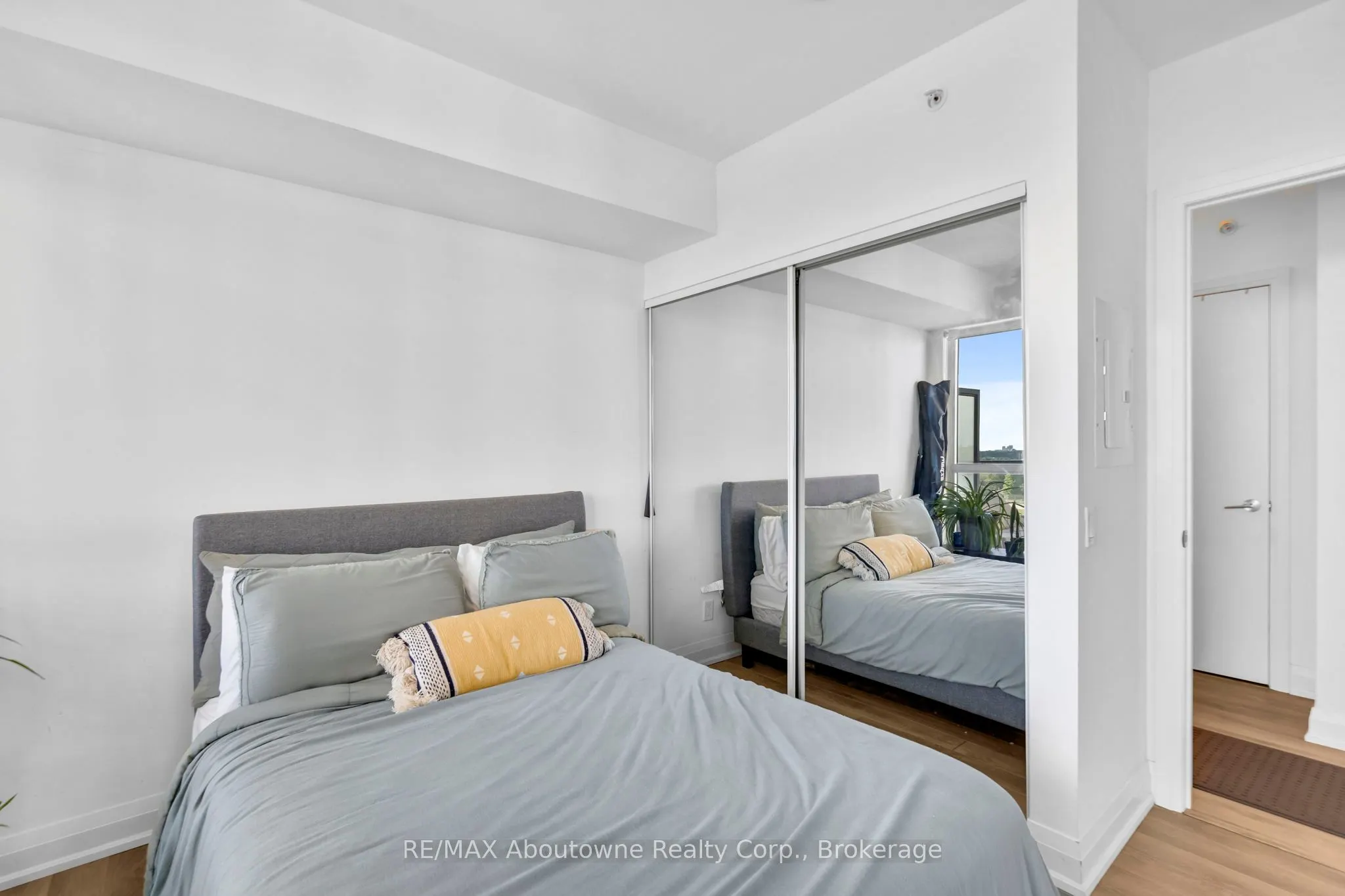 1461 Lawrence Avenue W, #809