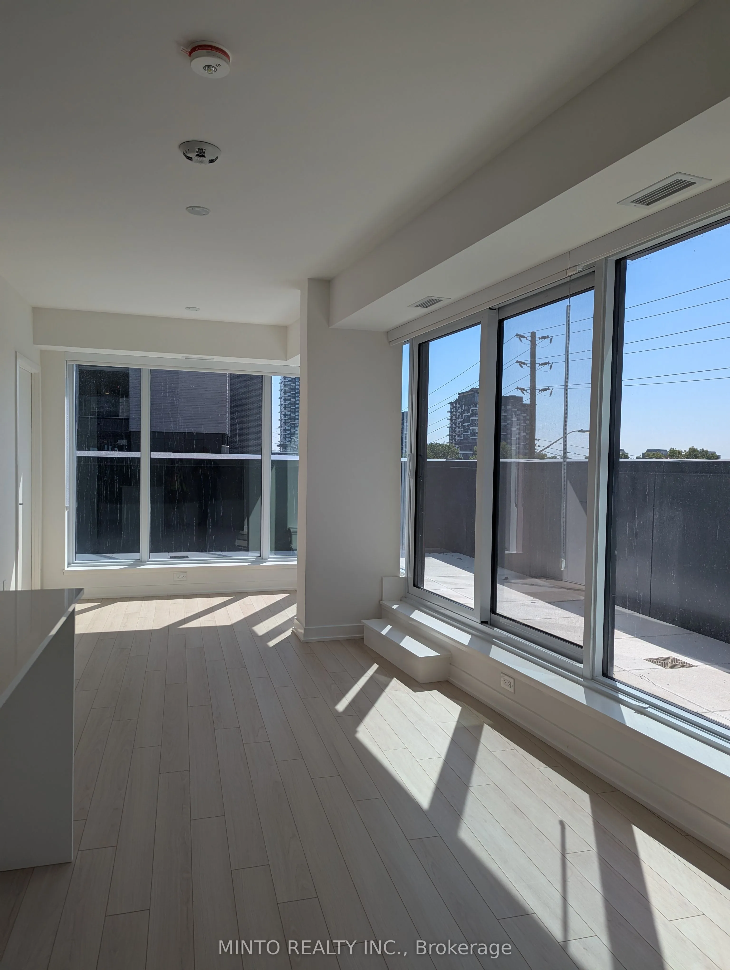 3079 Trafalgar Road, #302
