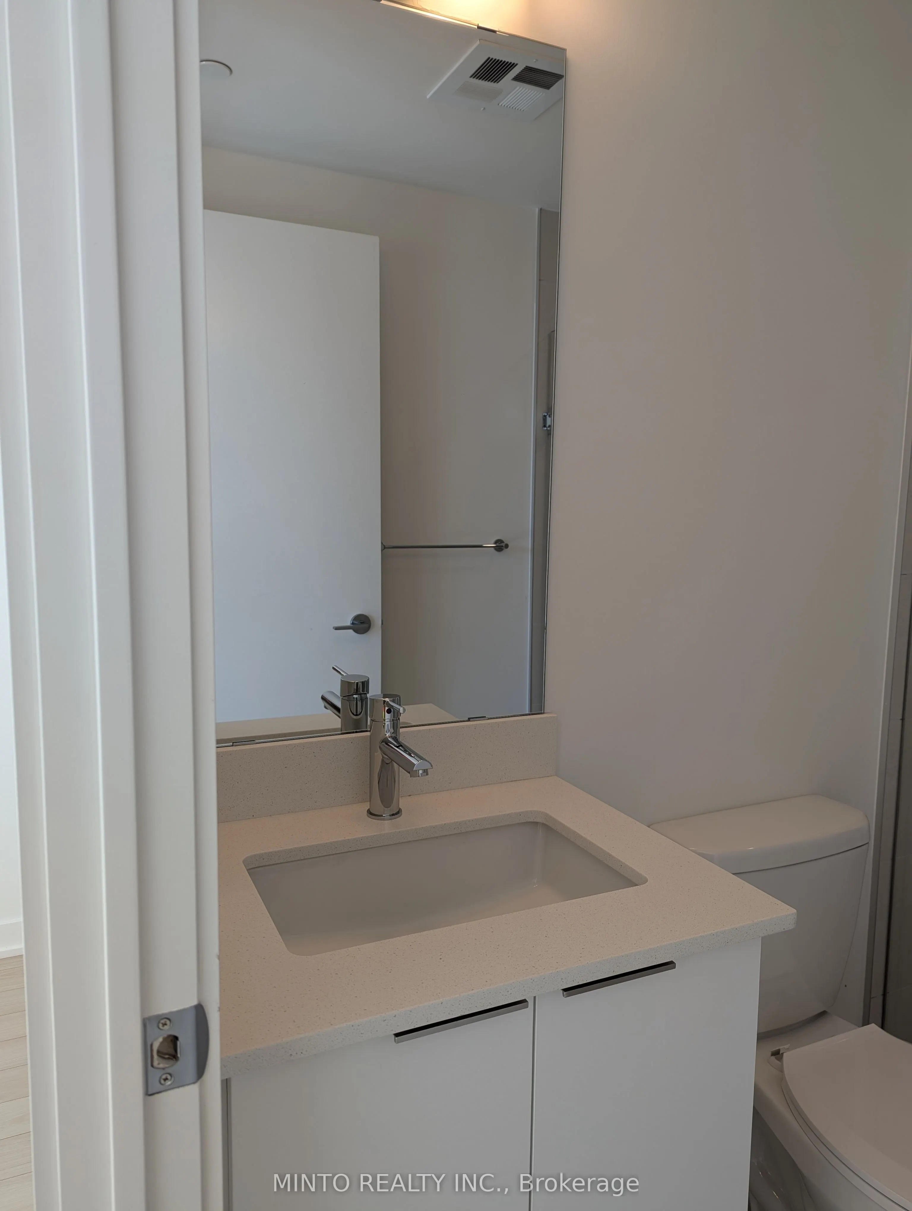 3079 Trafalgar Road, #302