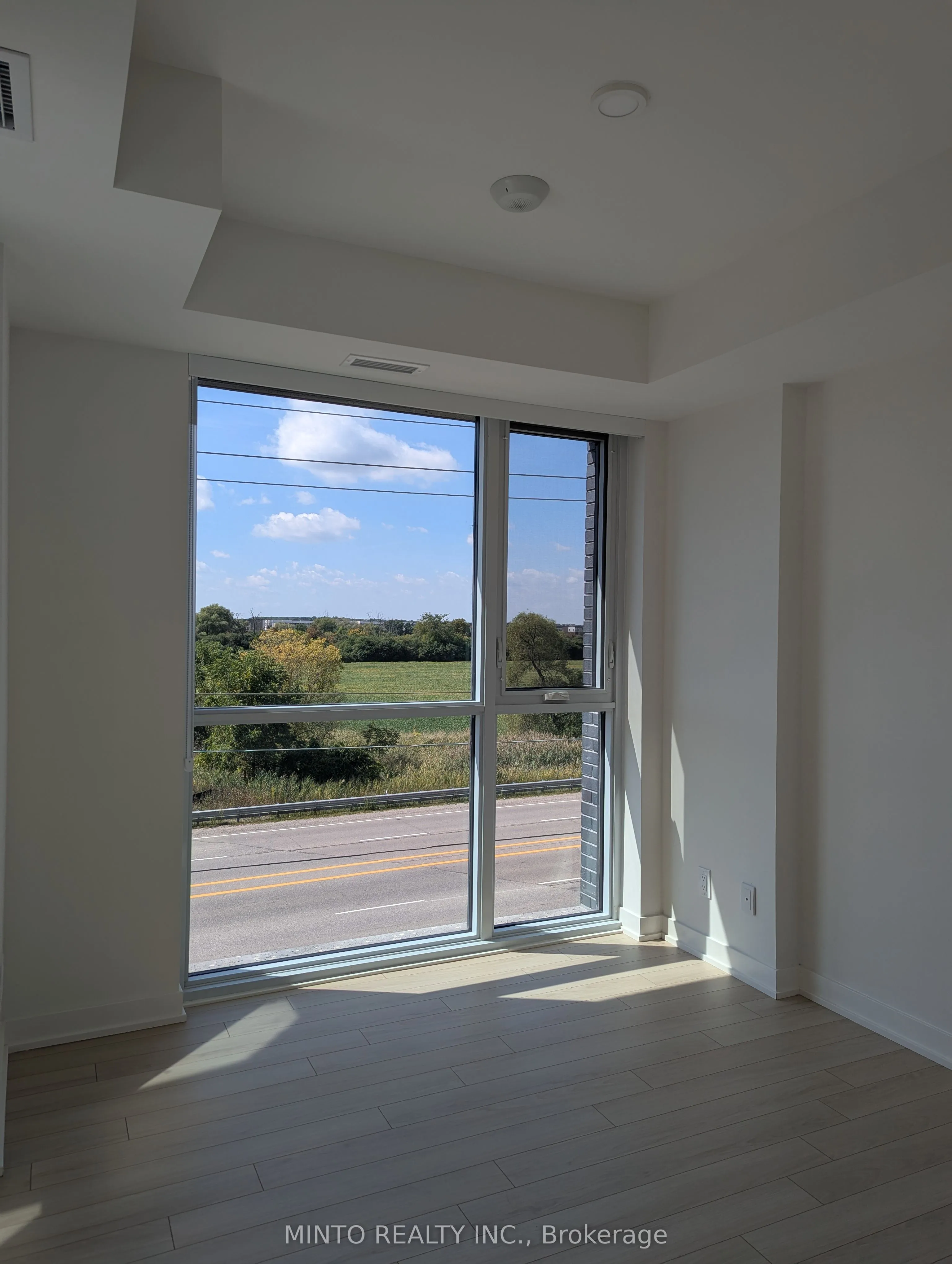 3079 Trafalgar Road, #302