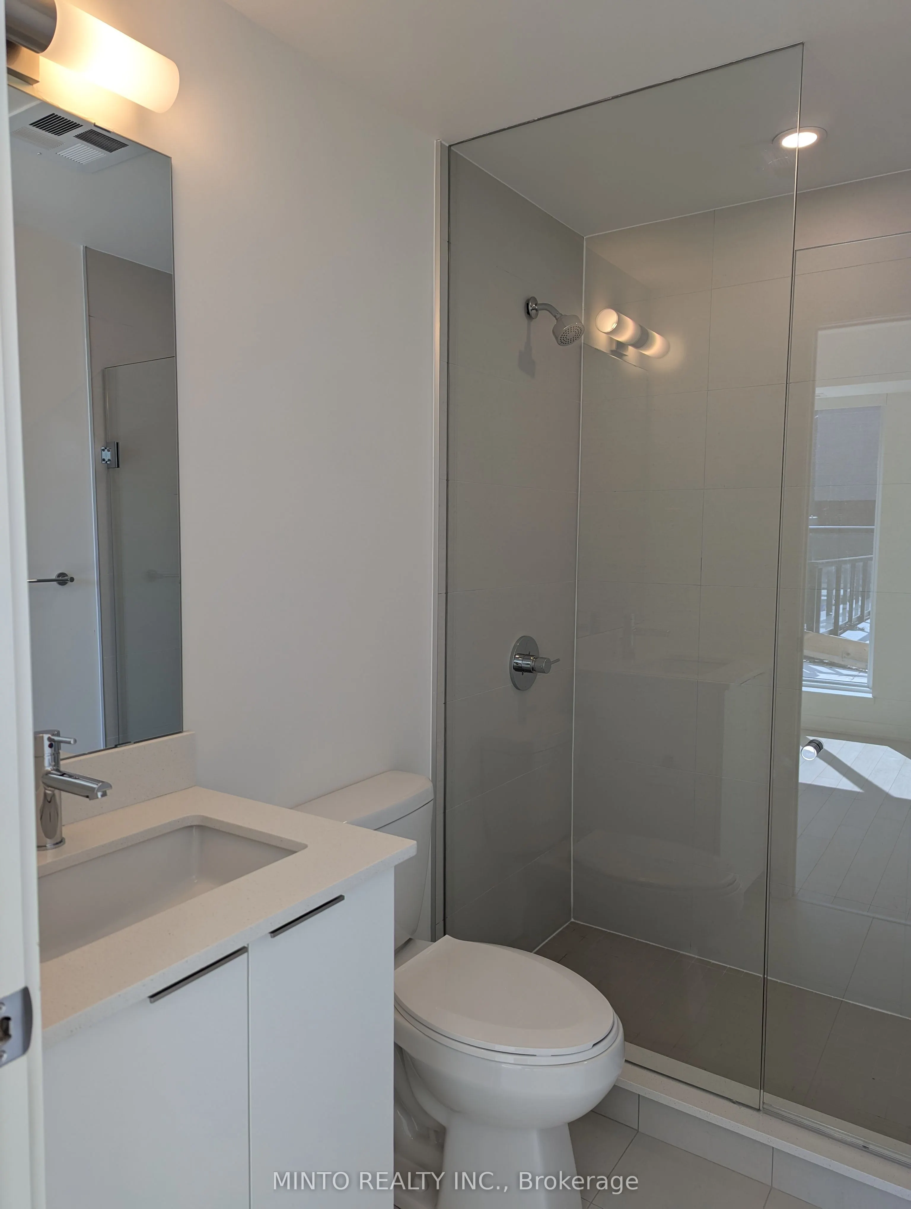 3079 Trafalgar Road, #302