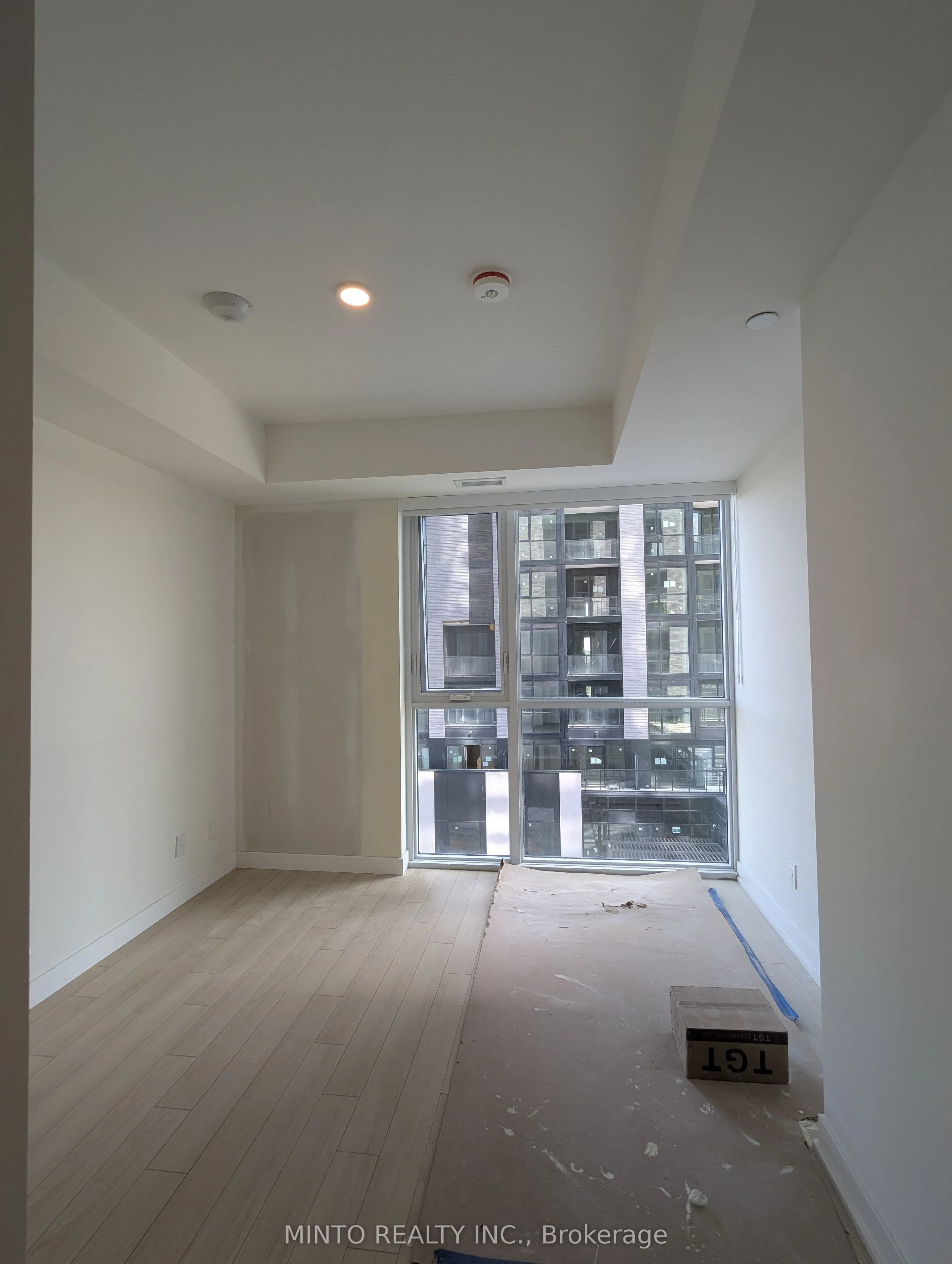 3079 Trafalgar Road, #511