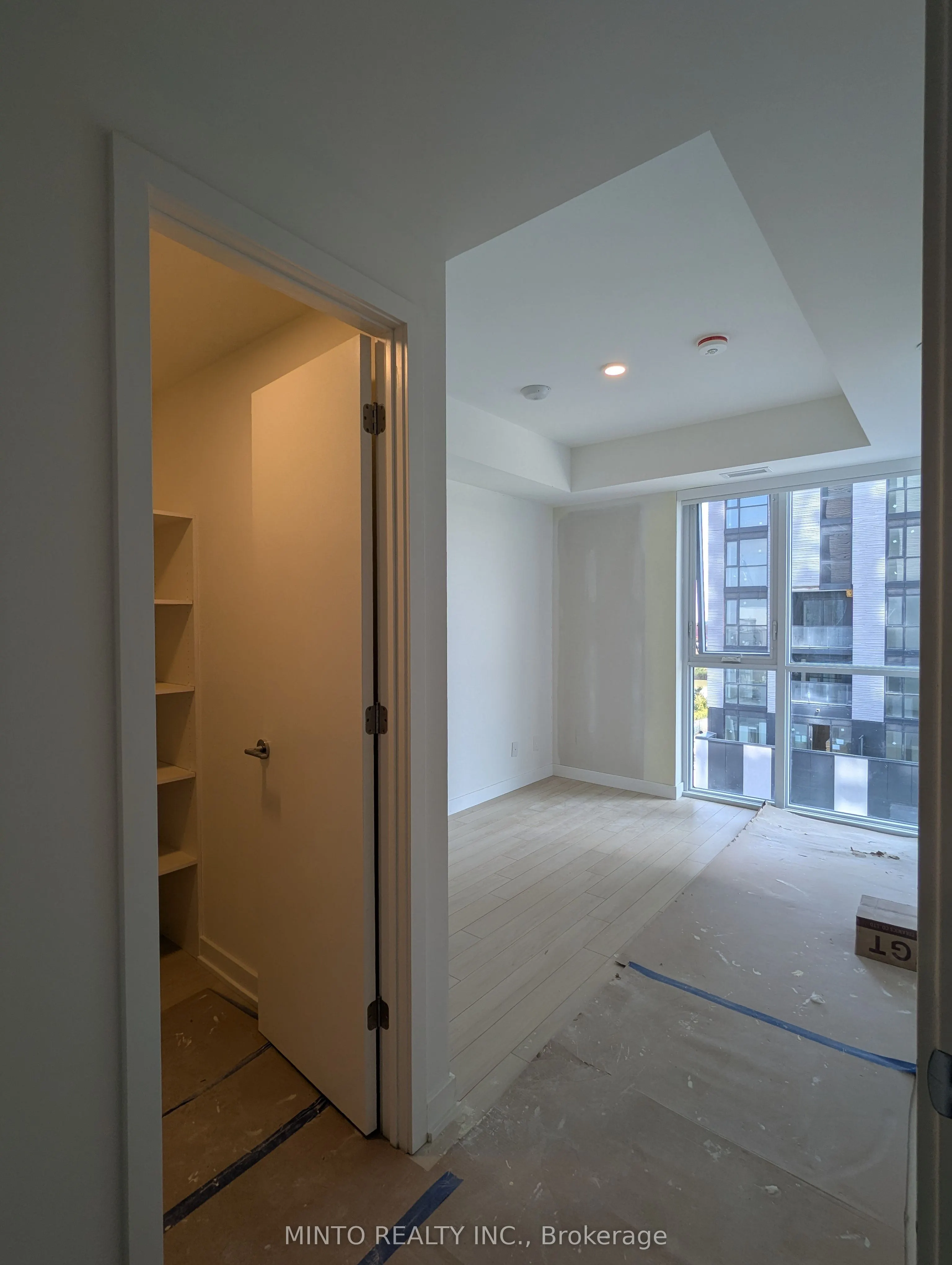 3079 Trafalgar Road, #511