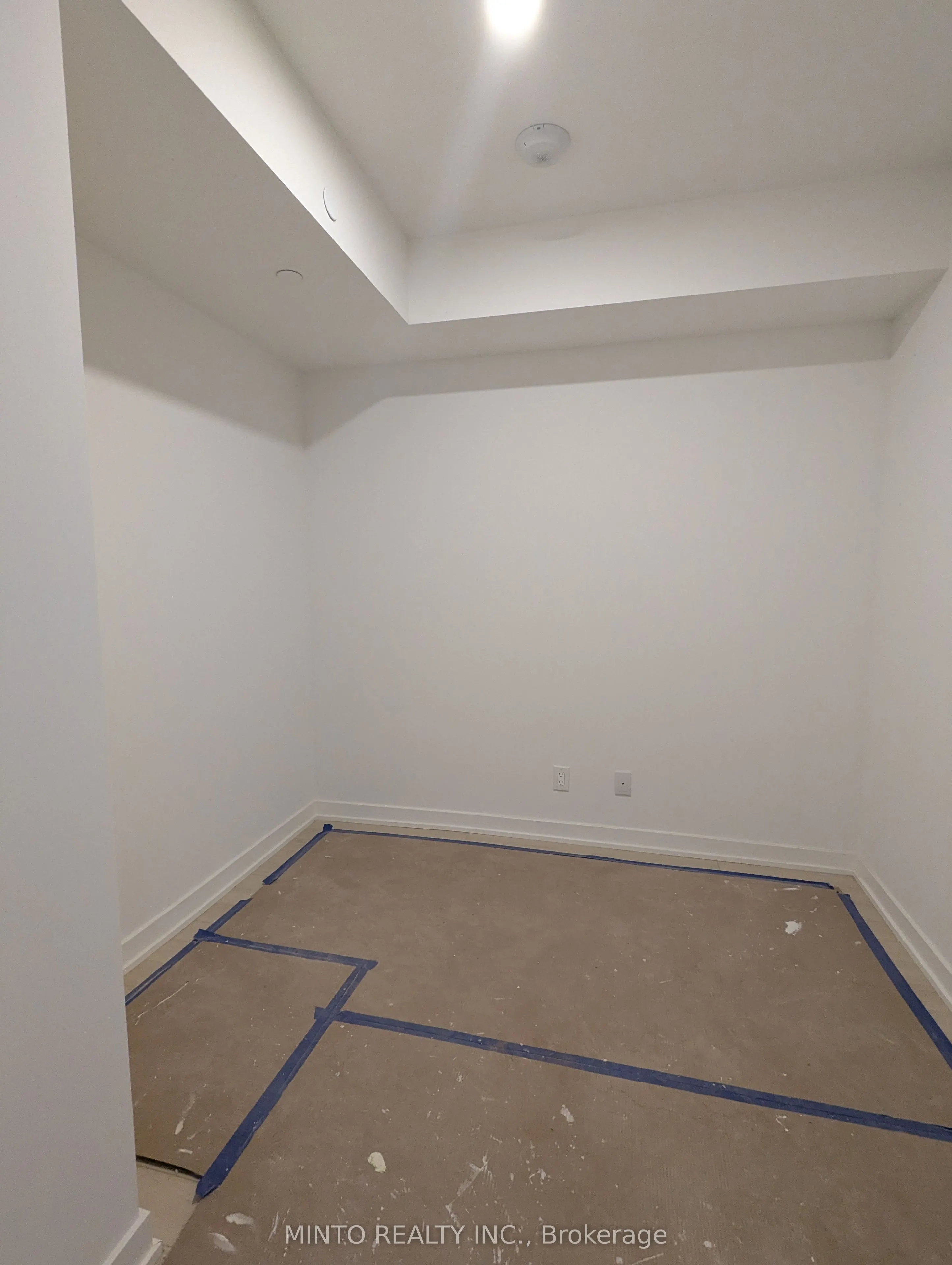 3079 Trafalgar Road, #511