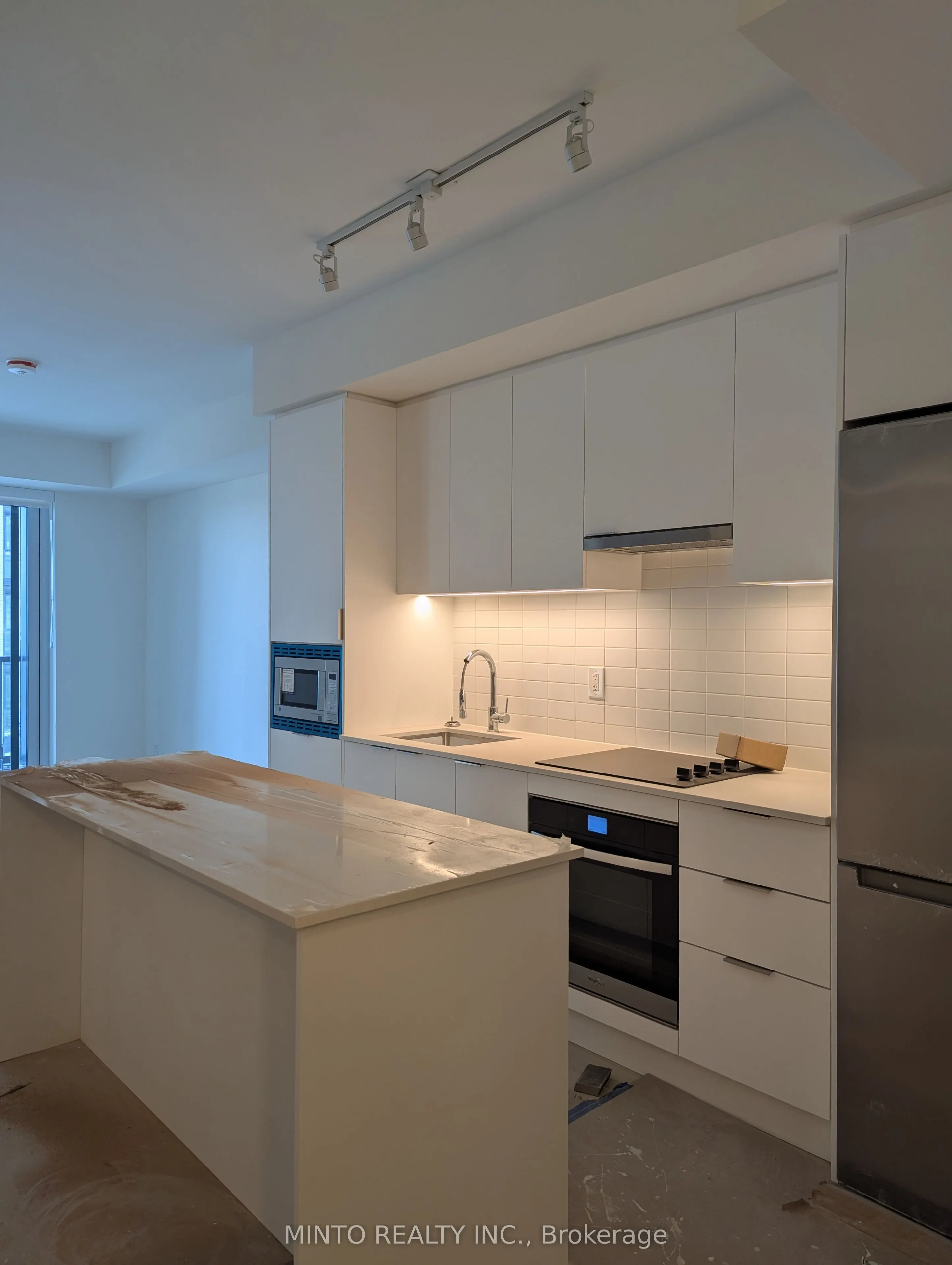 3079 Trafalgar Road, #511