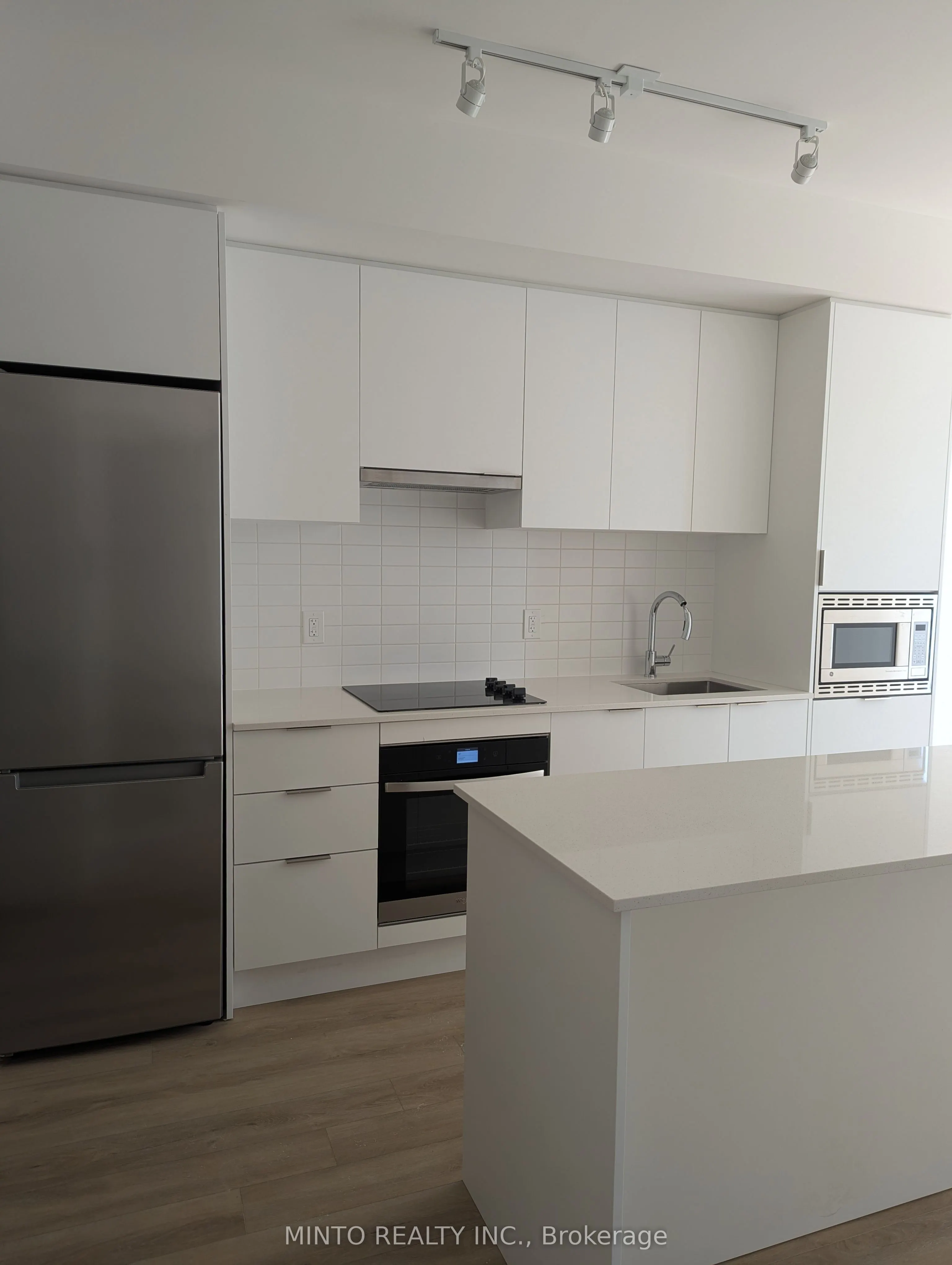 3079 Trafalgar Road, #709