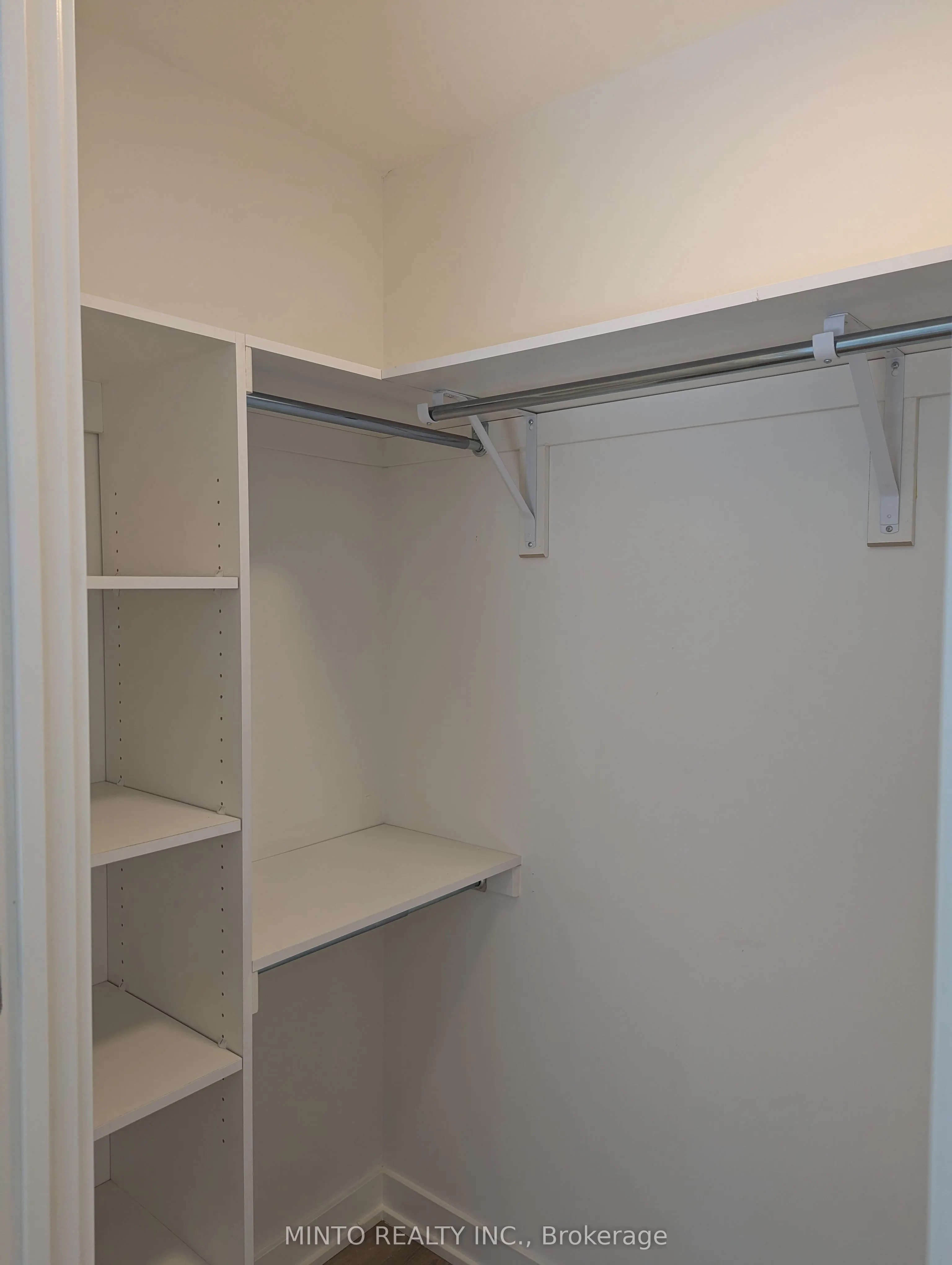 3079 Trafalgar Road, #709