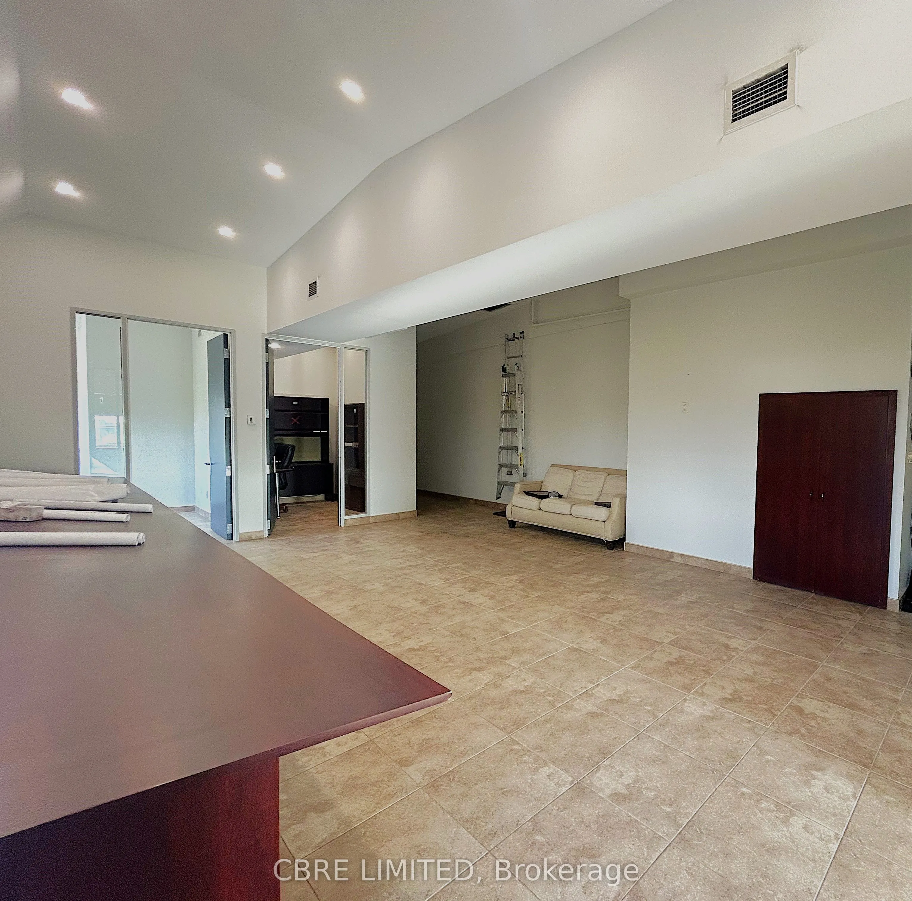 5 Mansewood Court