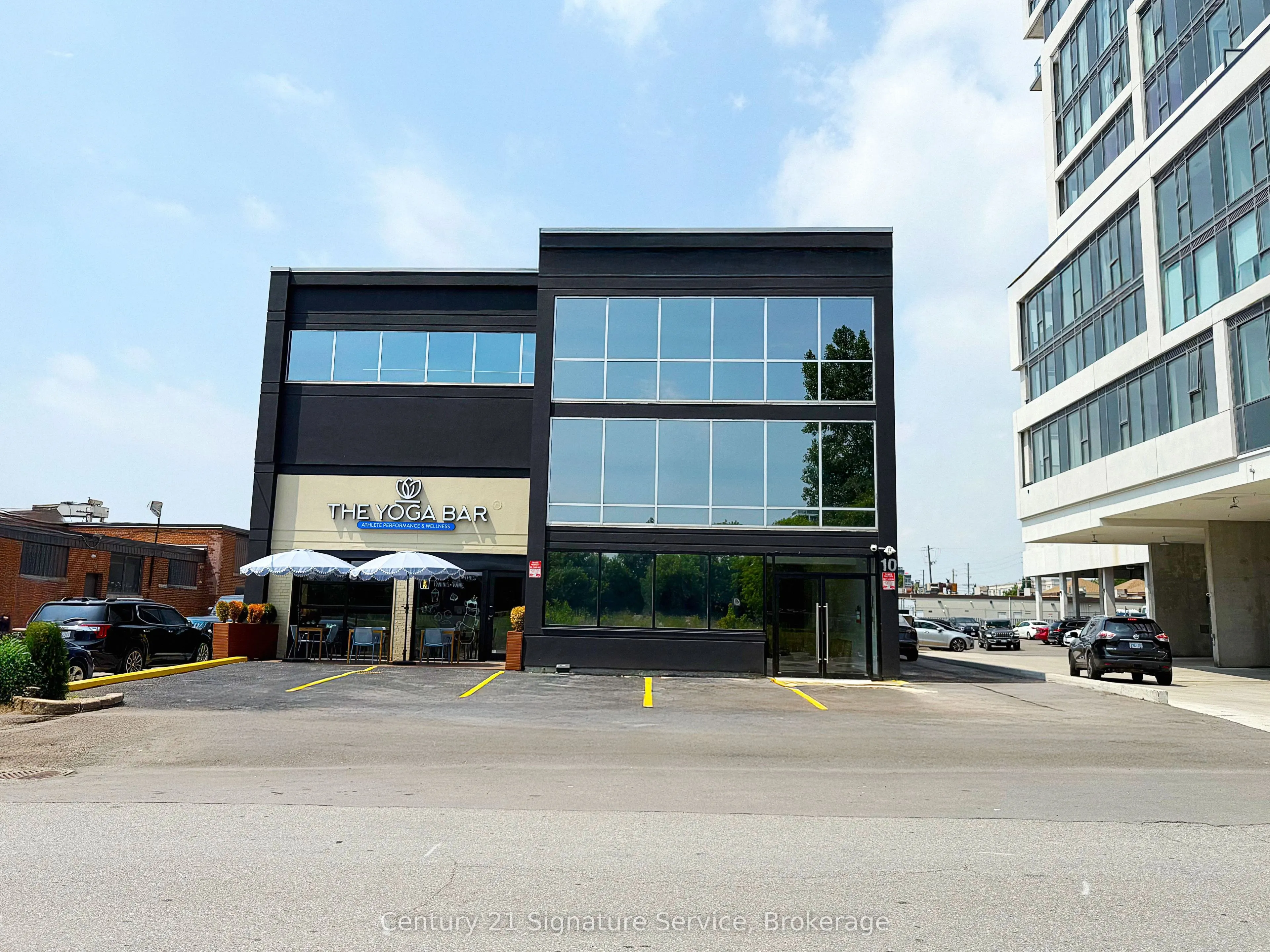 10 Plastics Avenue, #200