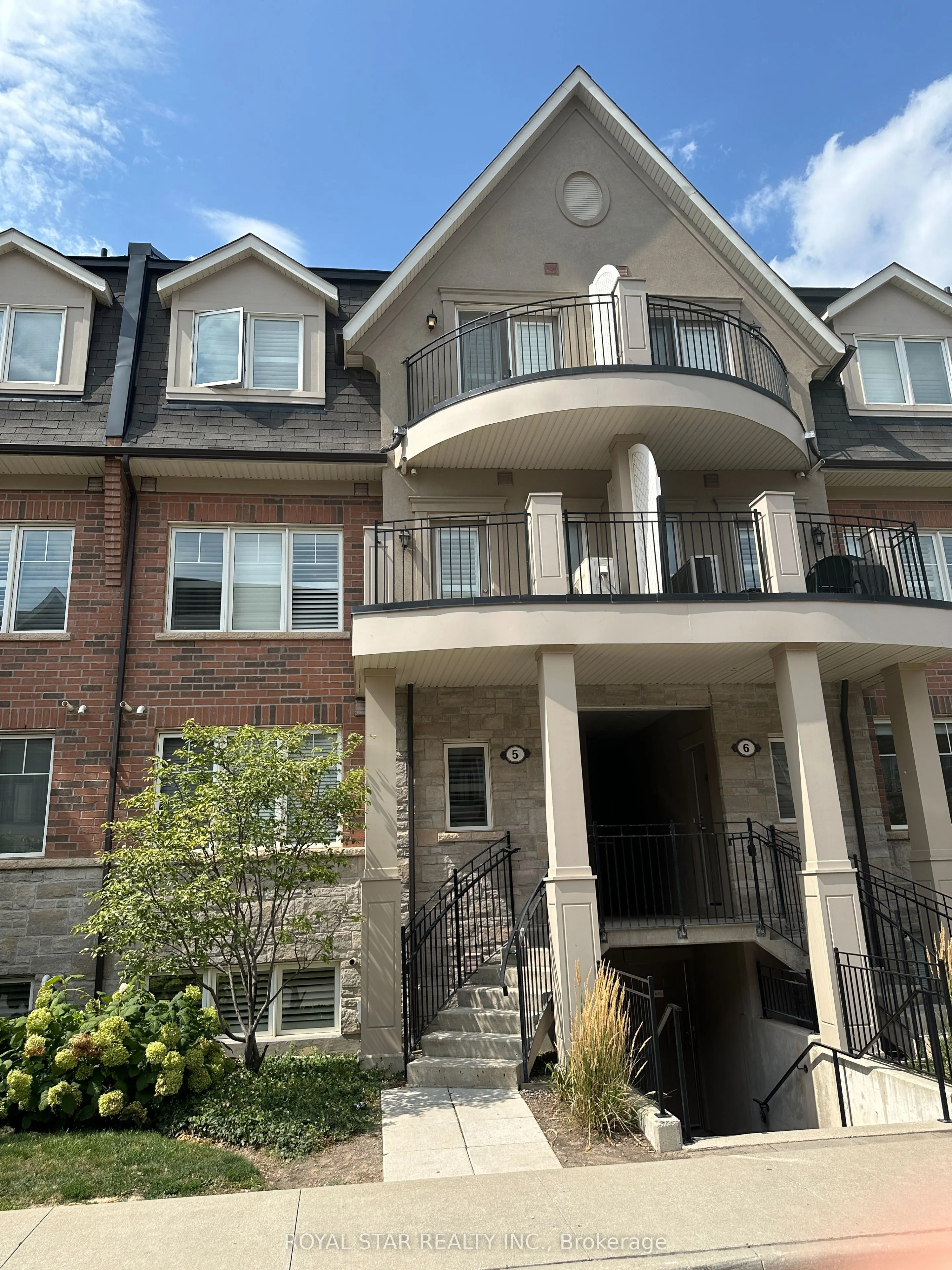 2420 Baronwood Drive, #5-03