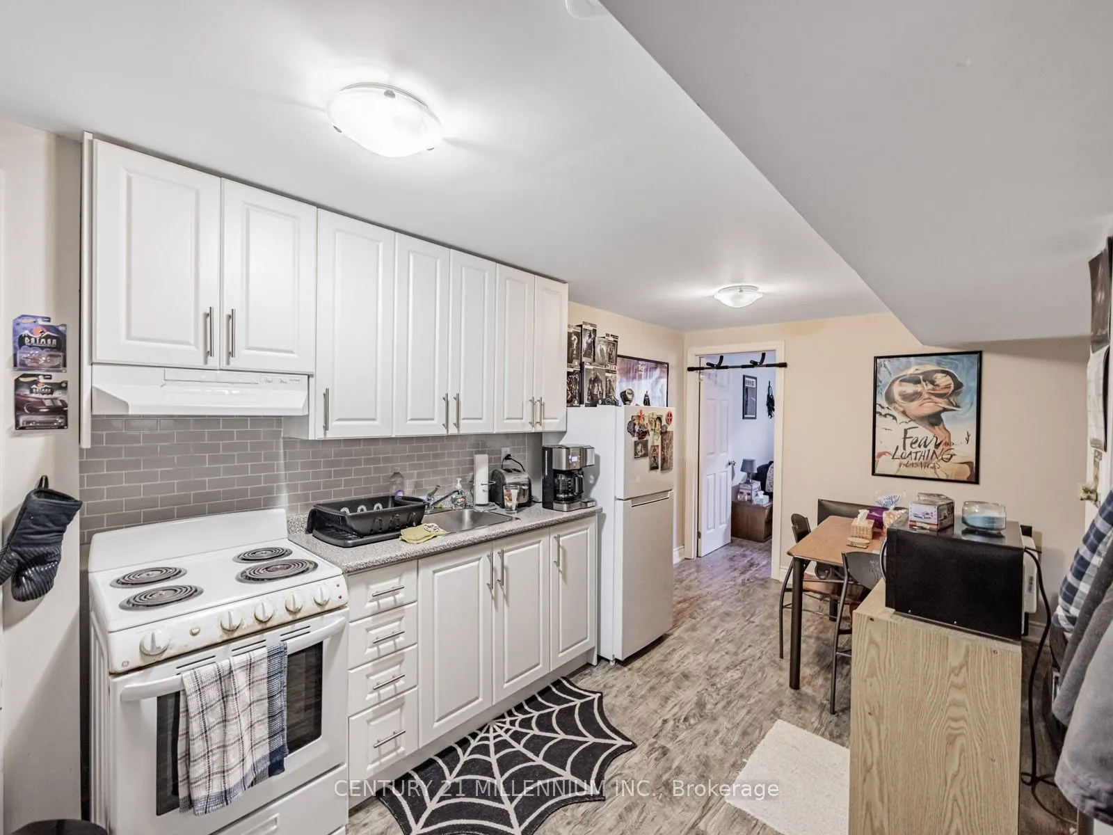 325 Marshall Crescent