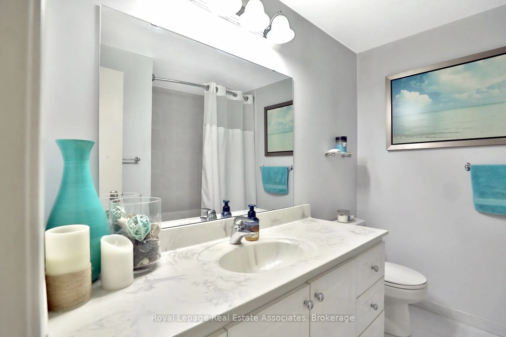 1270 Gainsborough Drive, #76