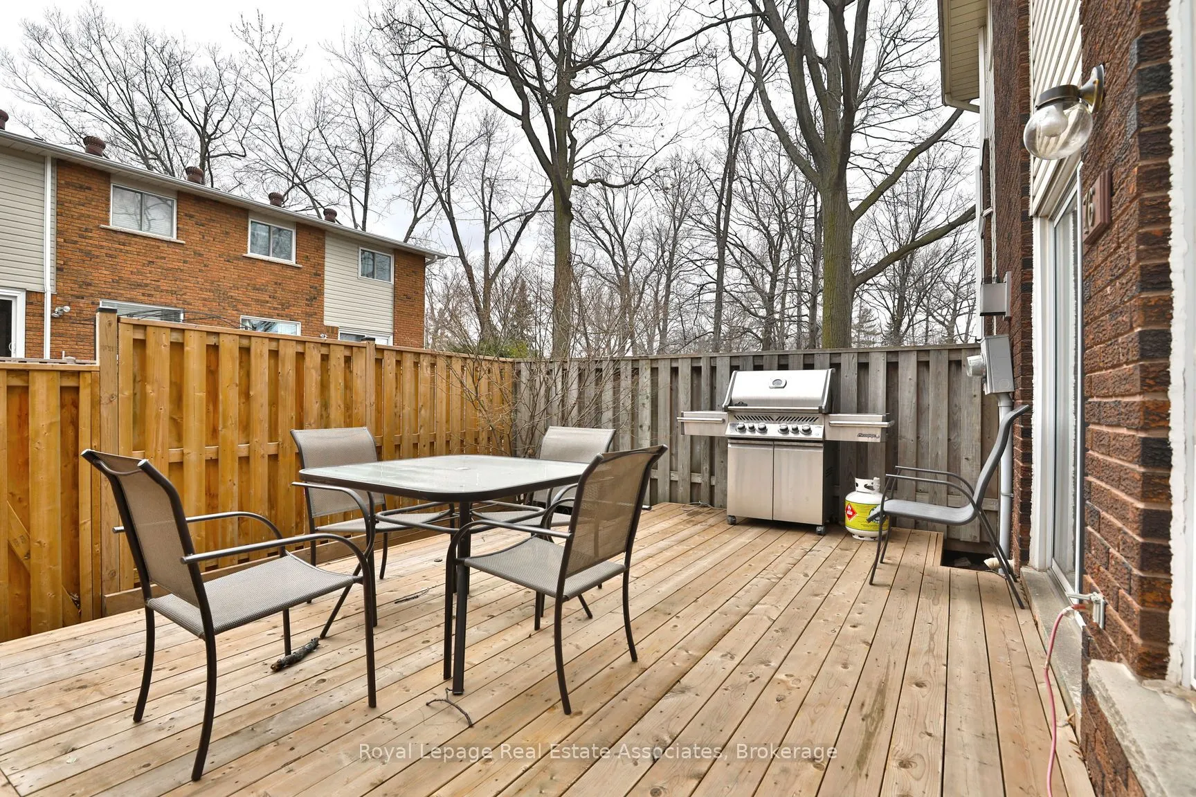 1270 Gainsborough Drive, #76