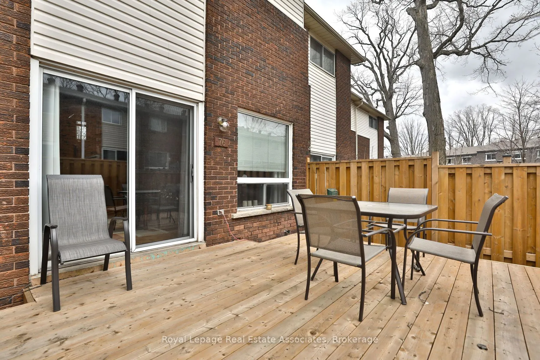 1270 Gainsborough Drive, #76