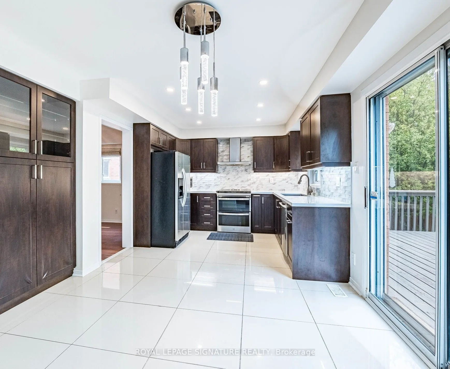 86 Valonia Drive