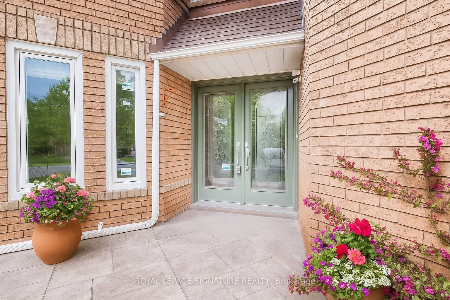 86 Valonia Drive